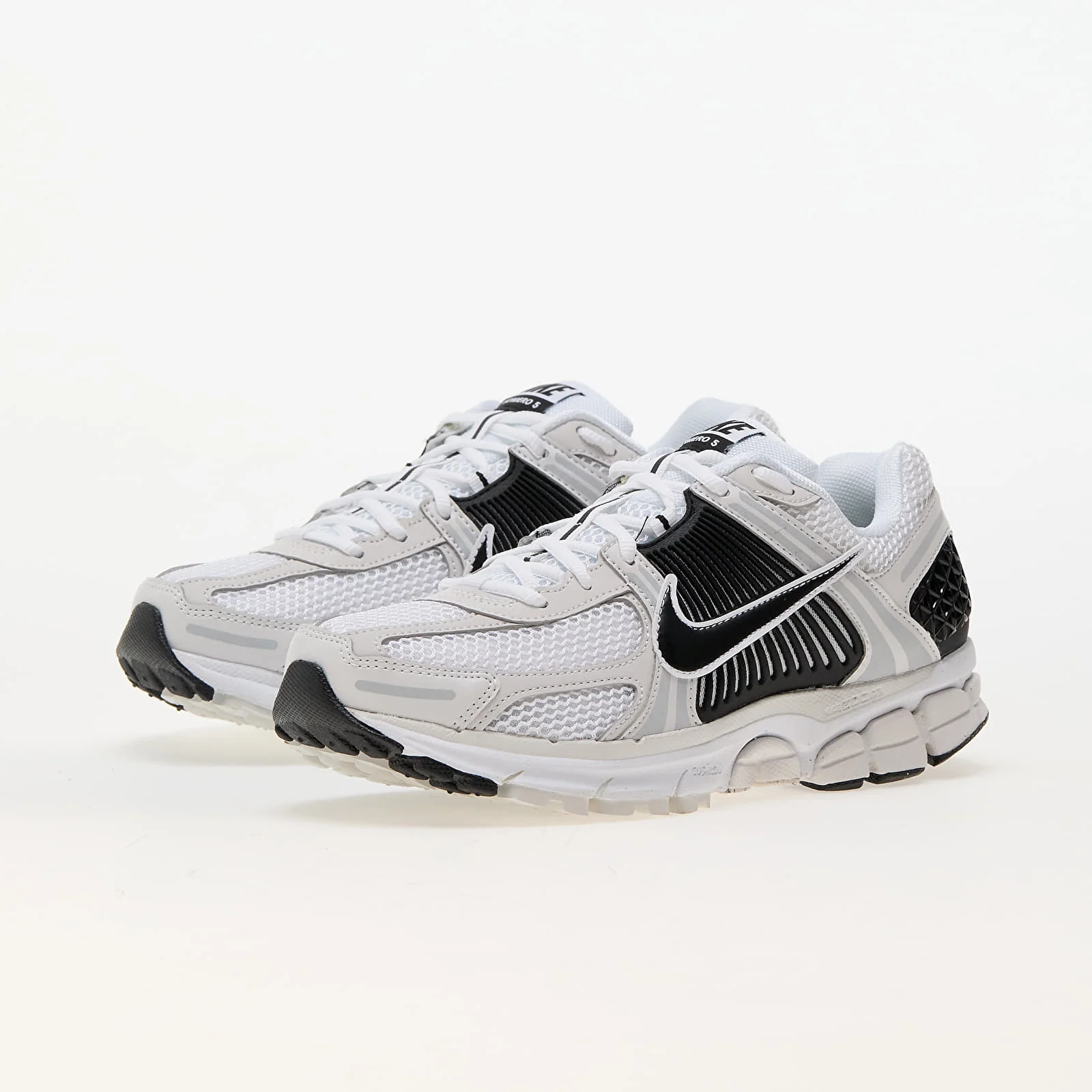 Nike Zoom Vomero 5