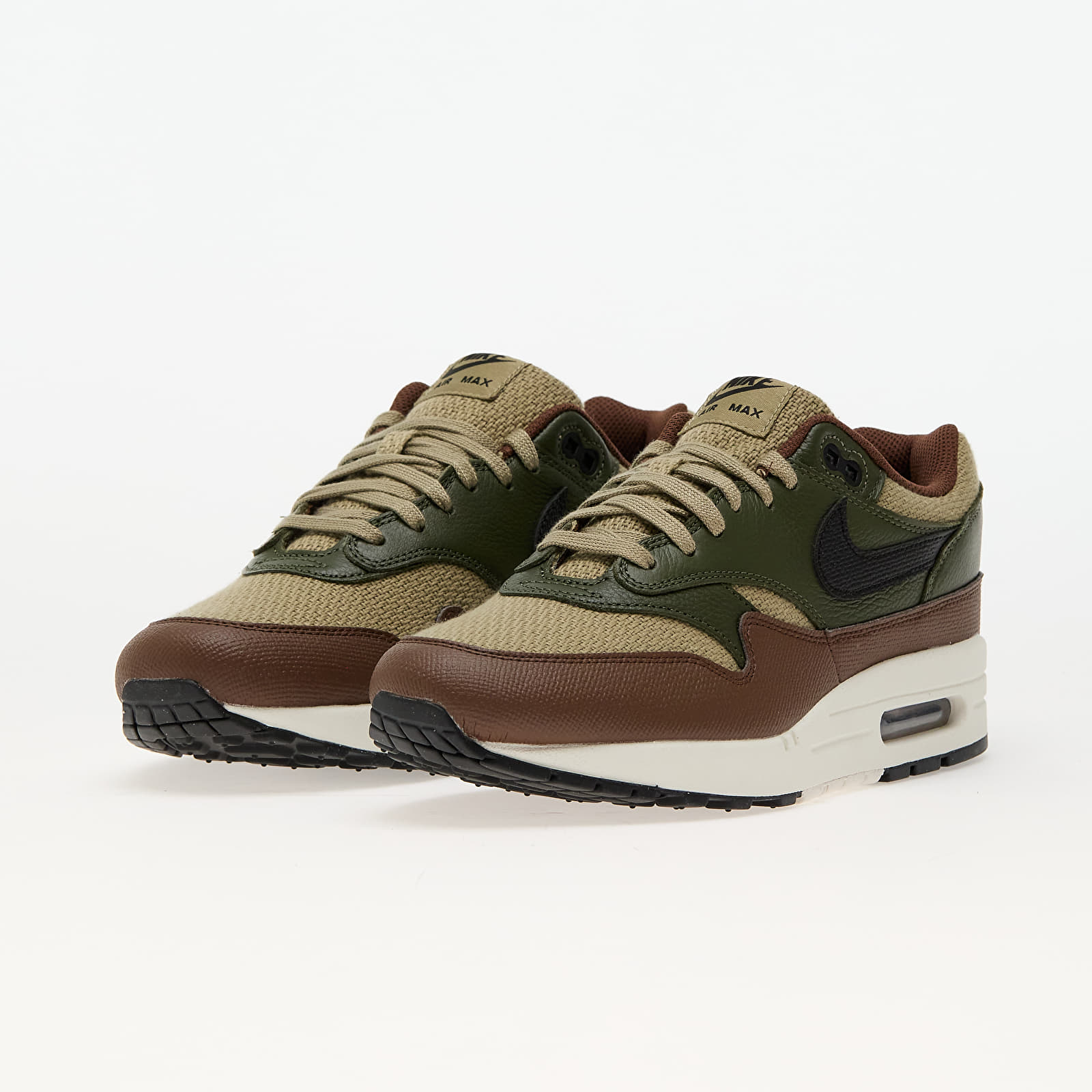 NIKE Air Max 1