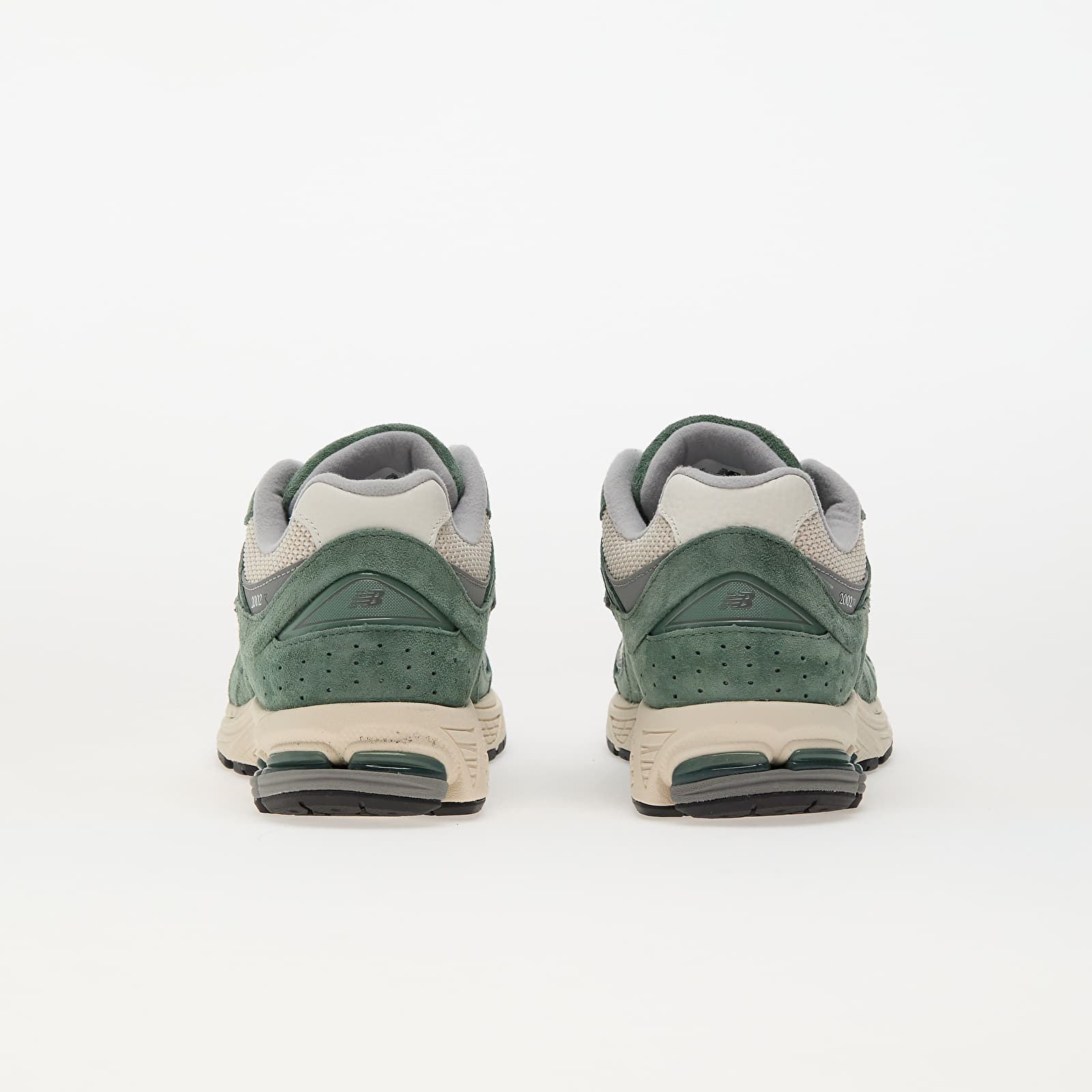 NEW BALANCE 2002r
