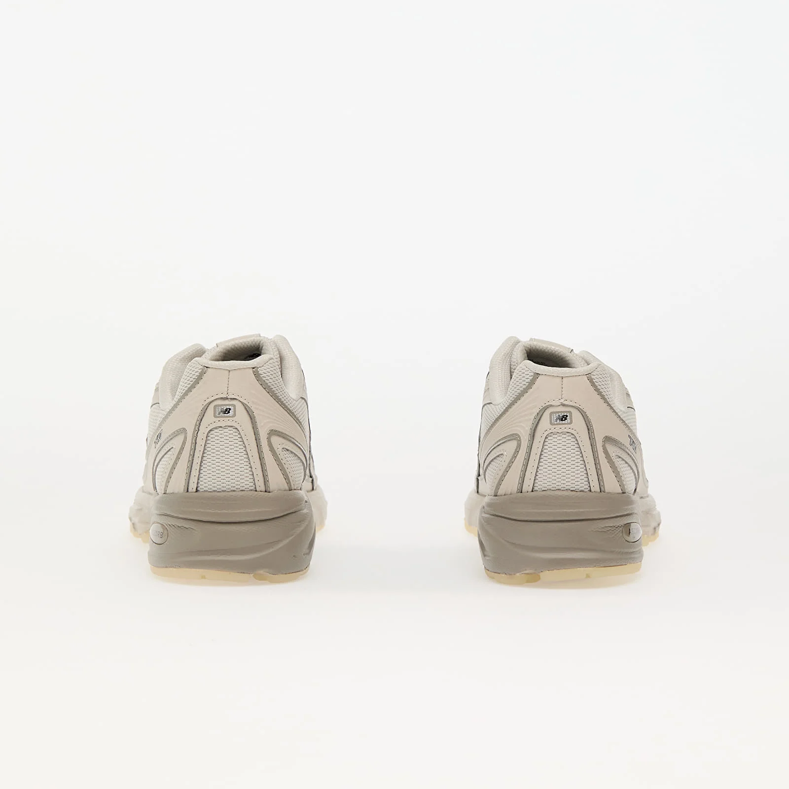 NEW BALANCE 740