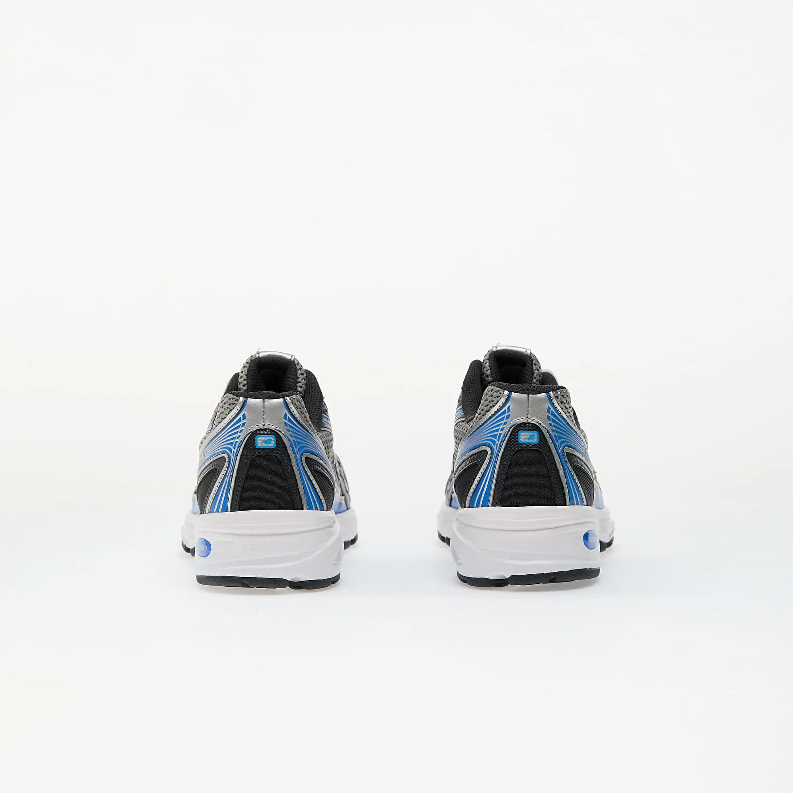 NEW BALANCE 740