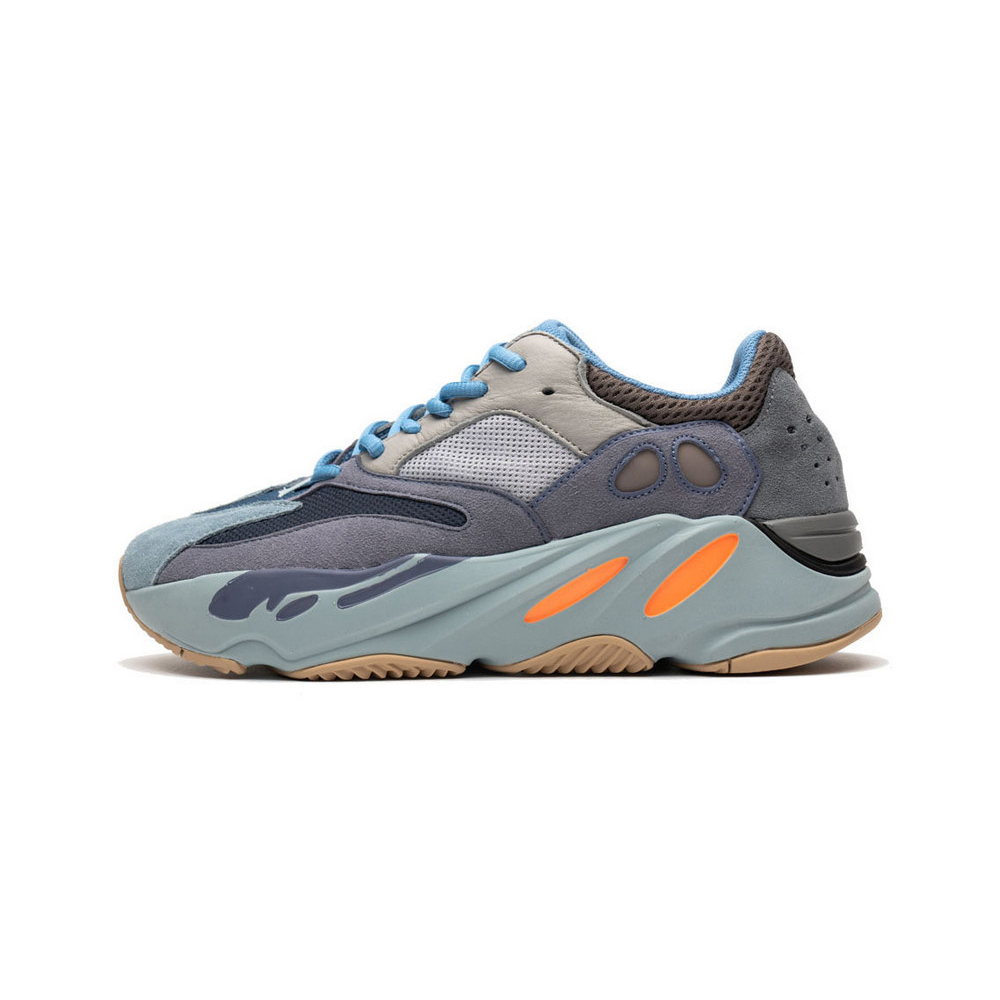YEEZY Boost 700