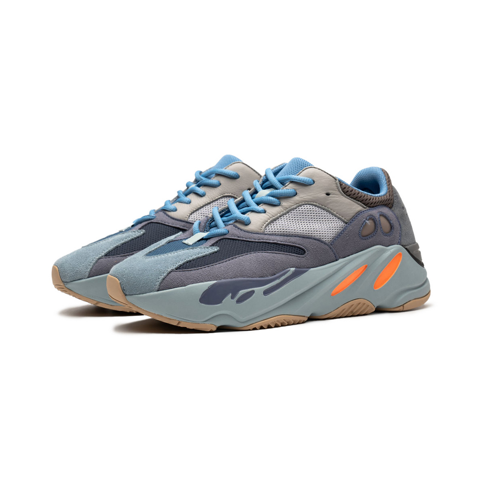 YEEZY Boost 700