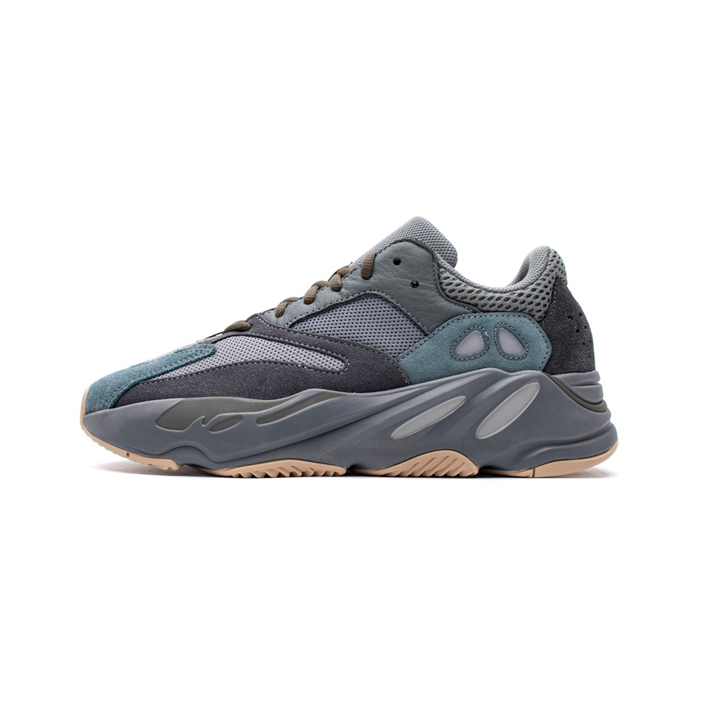 YEEZY Boost 700