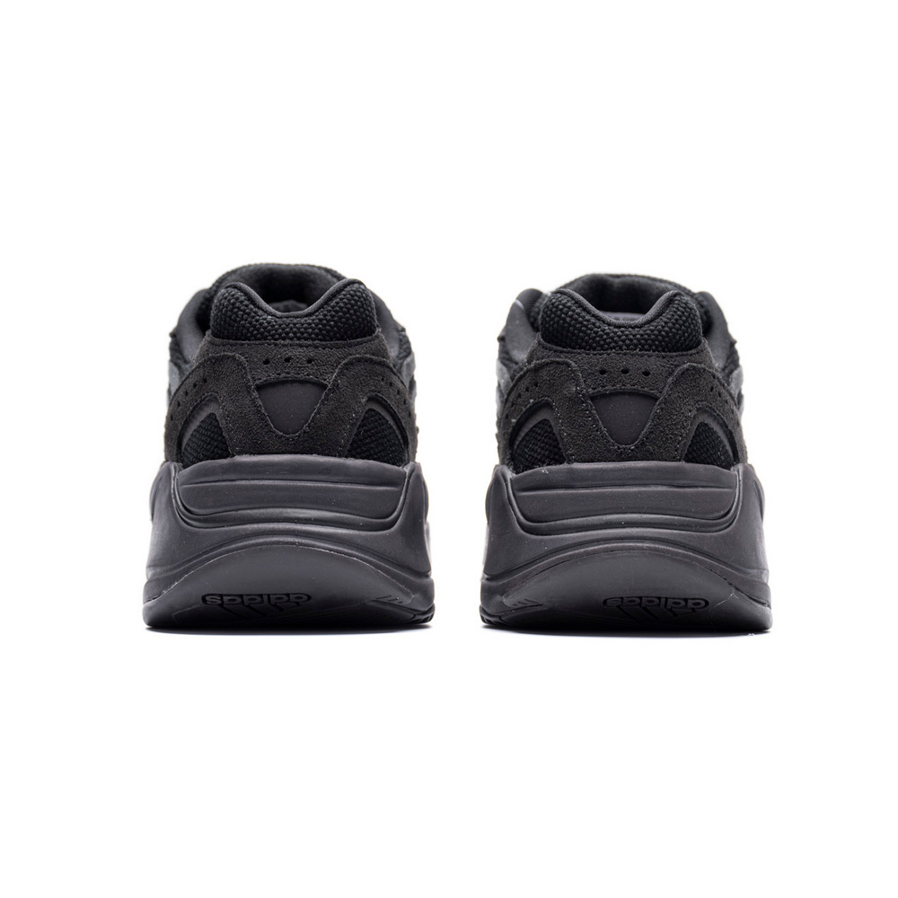 YEEZY Boost 700