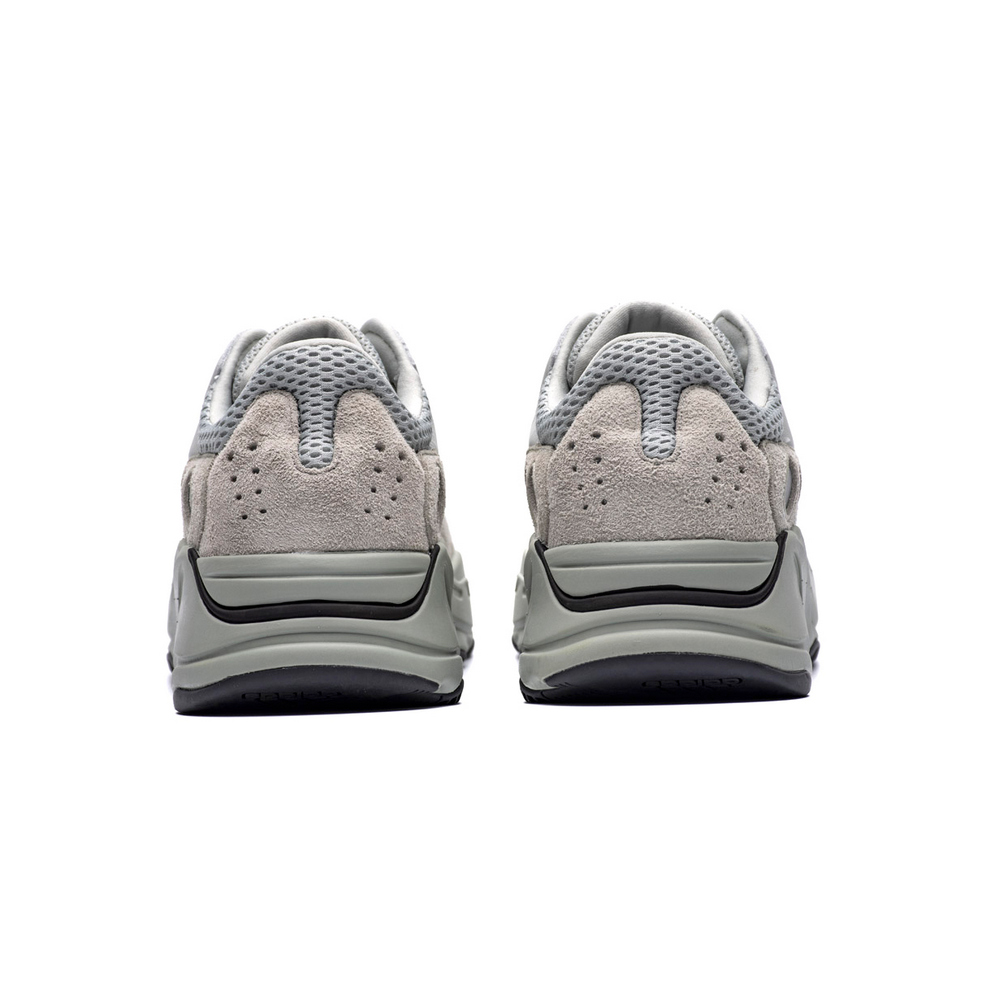 YEEZY Boost 700