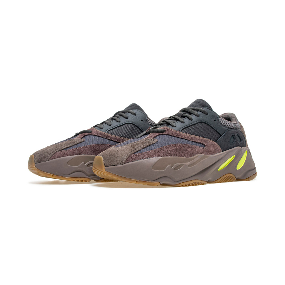 YEEZY Boost 700