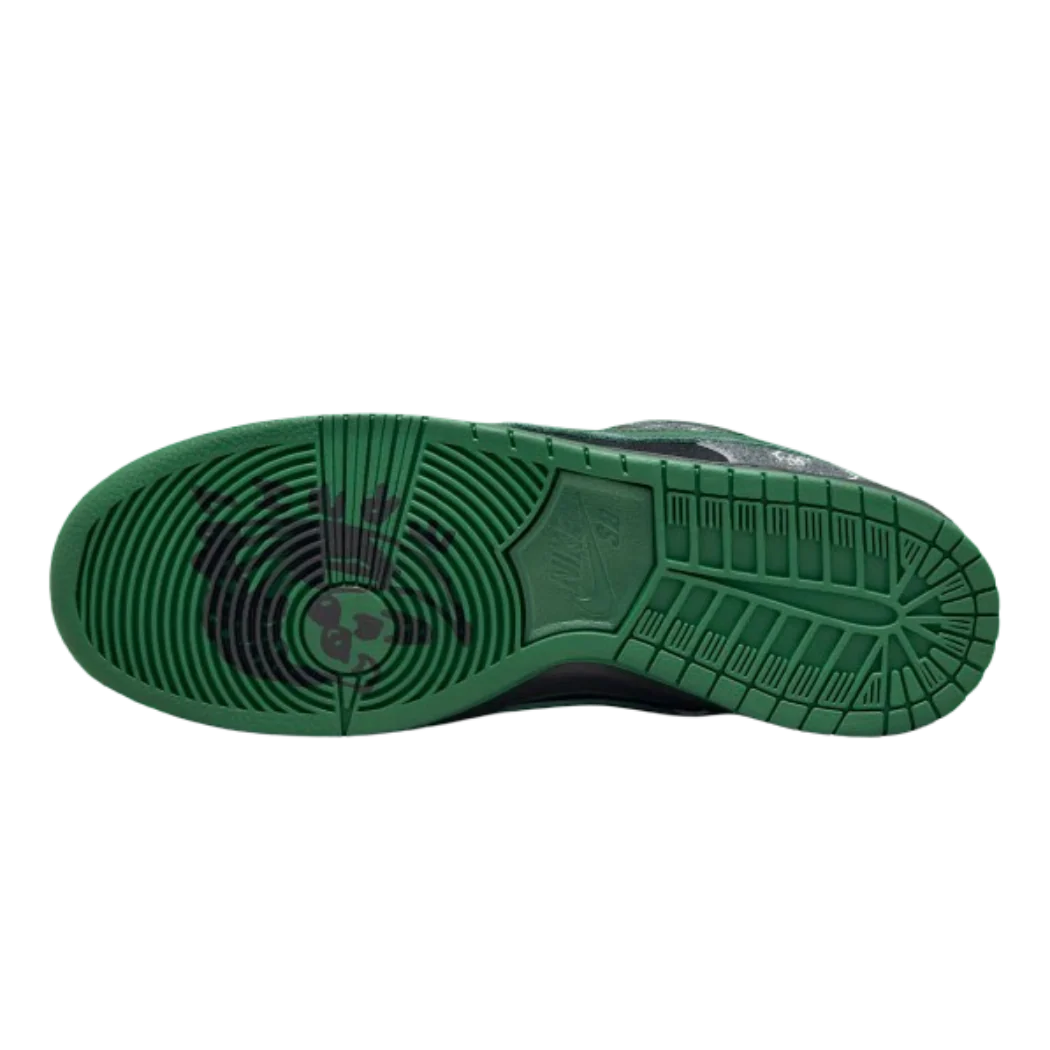 Nike SB Dunk Low There Skateboards
