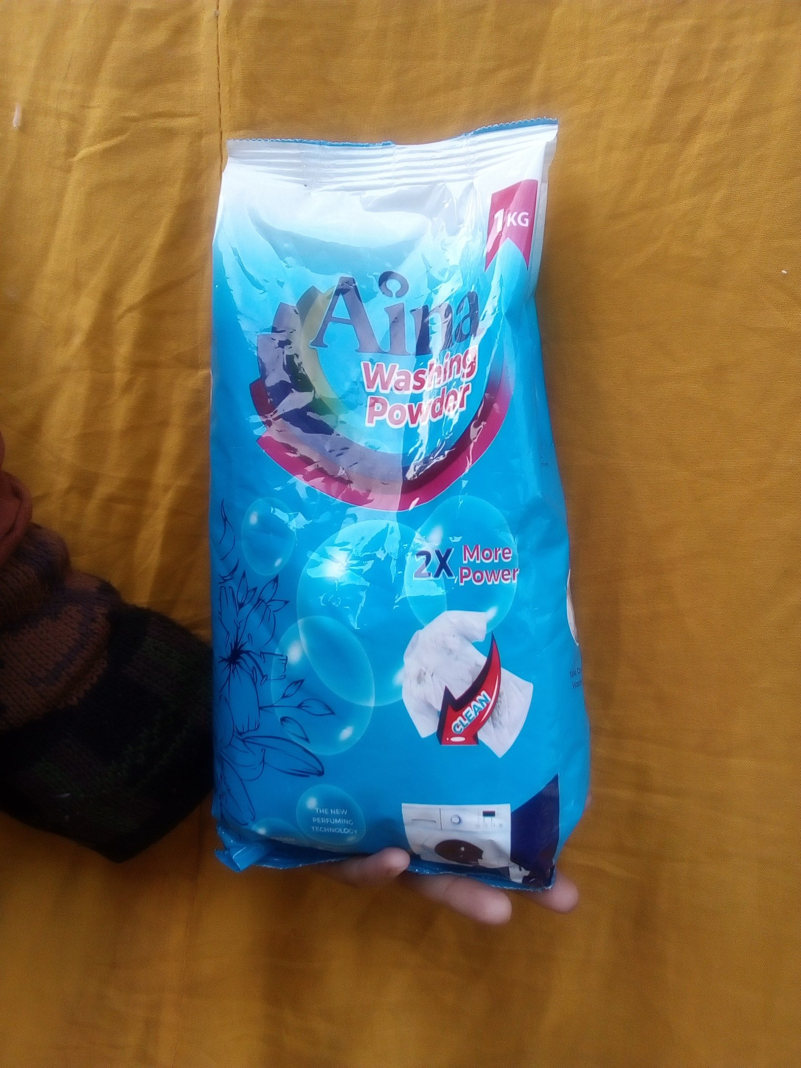 Surf-Aina Iranian Detergent Powder 1kg – Tough on Stains, Color Safe & Fabric-Friendly | ایرانی ڈیٹرجنٹ پاؤڈر – داغوں کا دشمن، رنگ اور کپڑوں کے لیے محفوظ