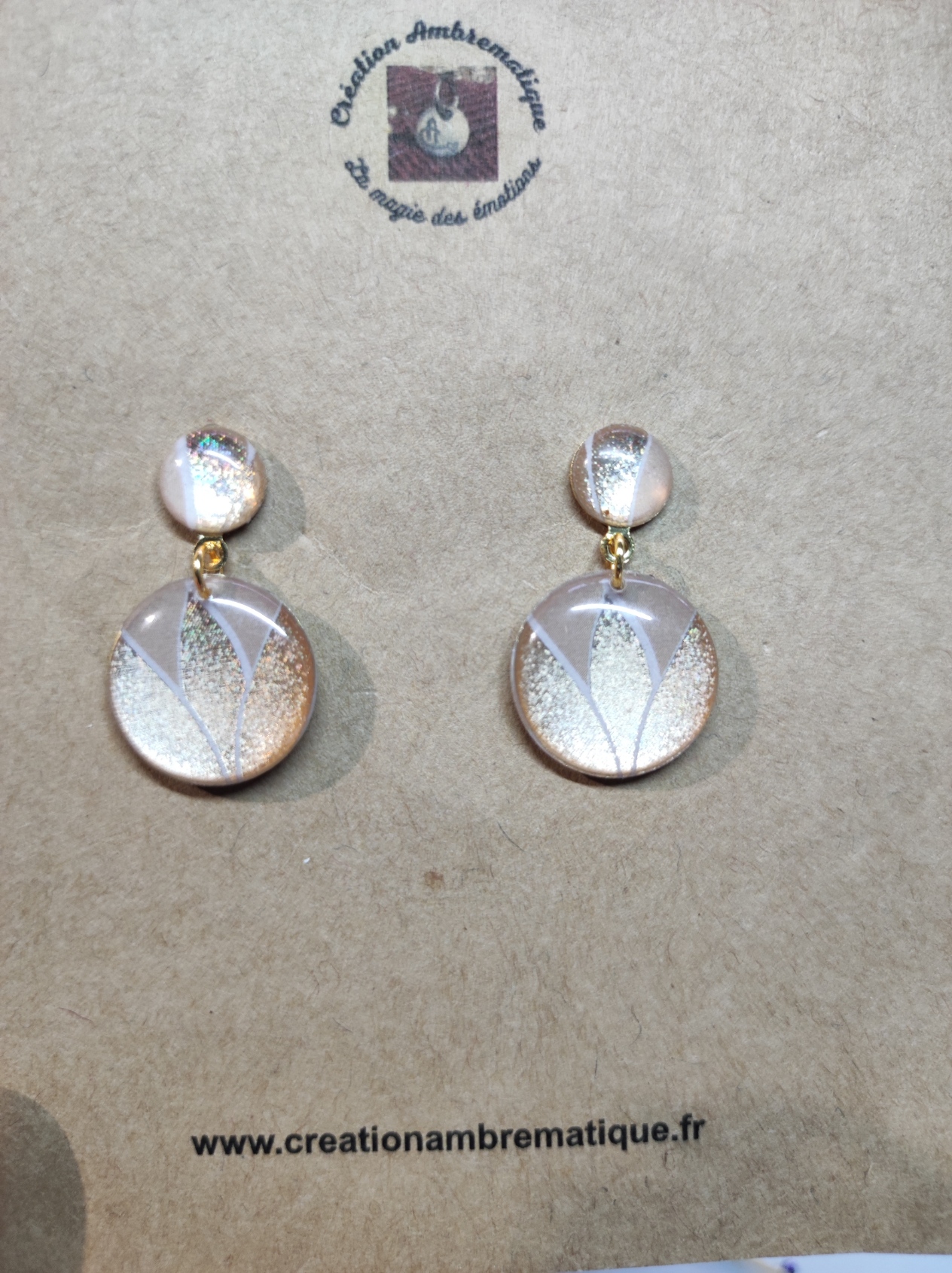 Boucles d'oreille fleur dorée