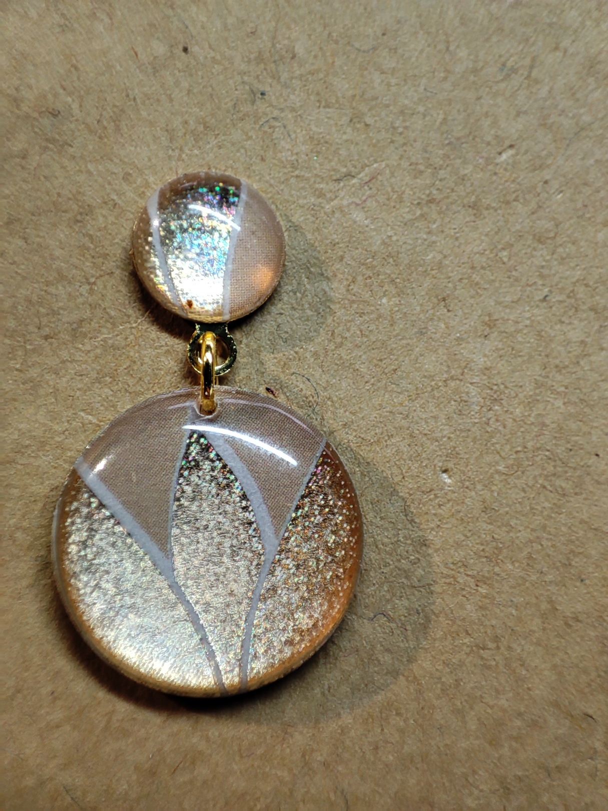 Boucles d'oreille fleur dorée