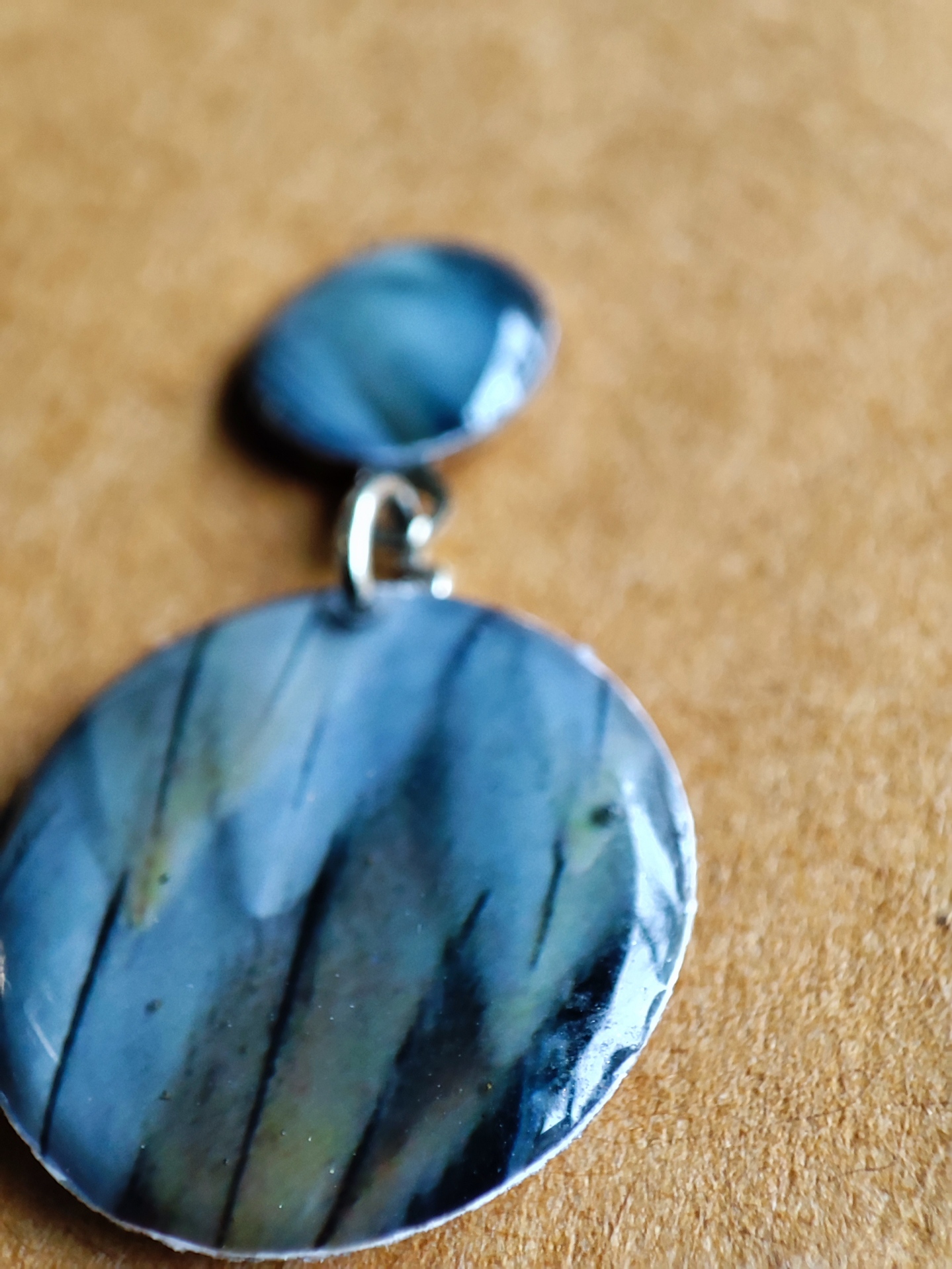Boucles d'oreilles plumes de pélican