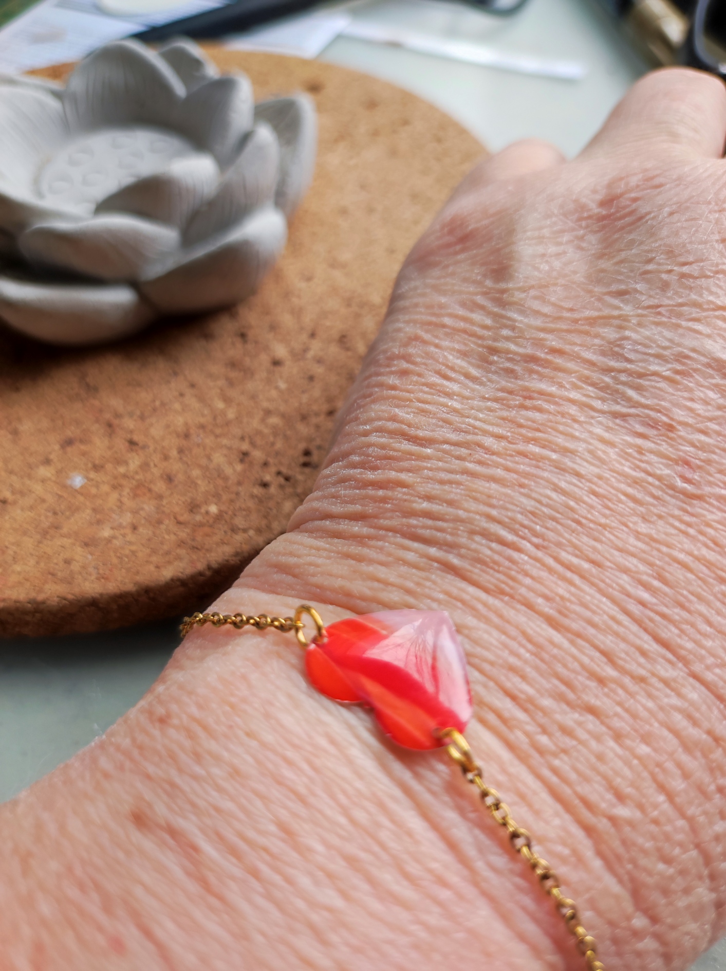 Bracelet cœur plumes de flamant rose