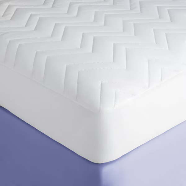 Machine Washable Quilted Mattress Pad - Room Essentials™