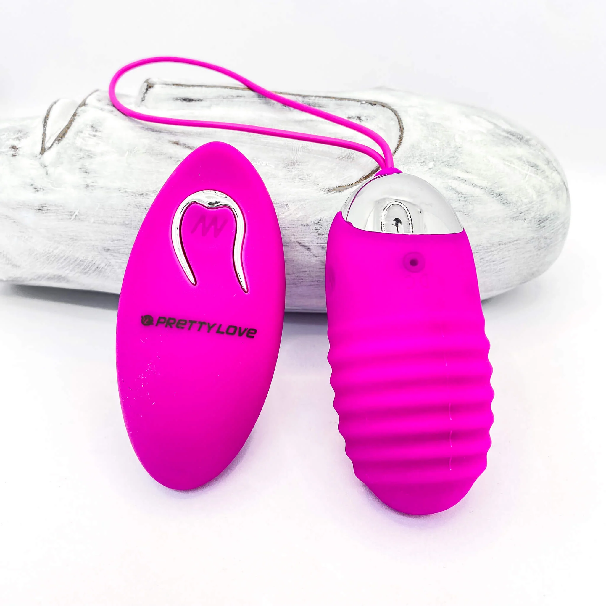 Vibrating Egg Jessica USB Purple