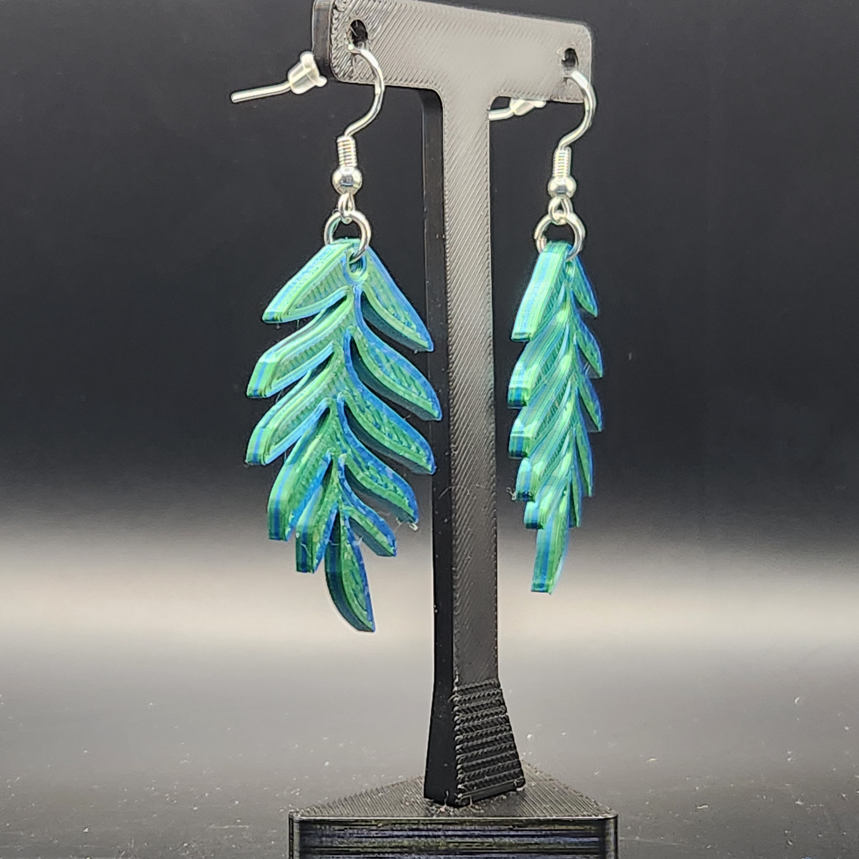Hologram Leaf-shaped earrings