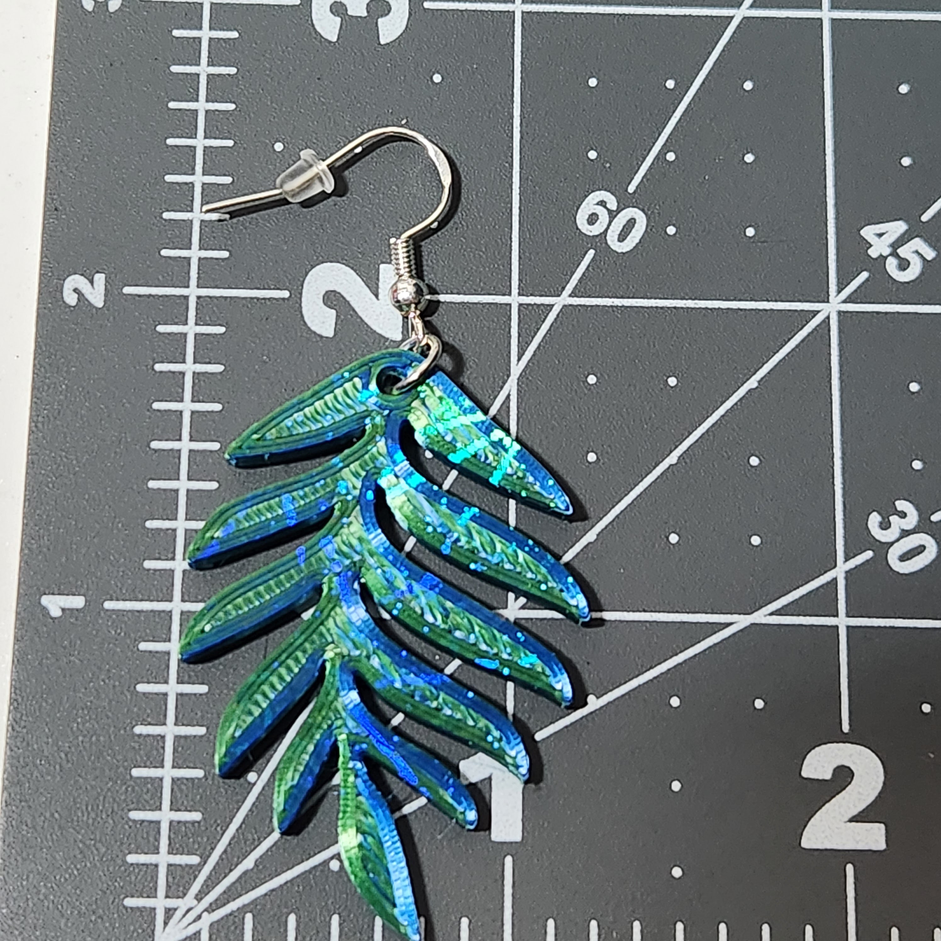 Hologram Leaf-shaped earrings