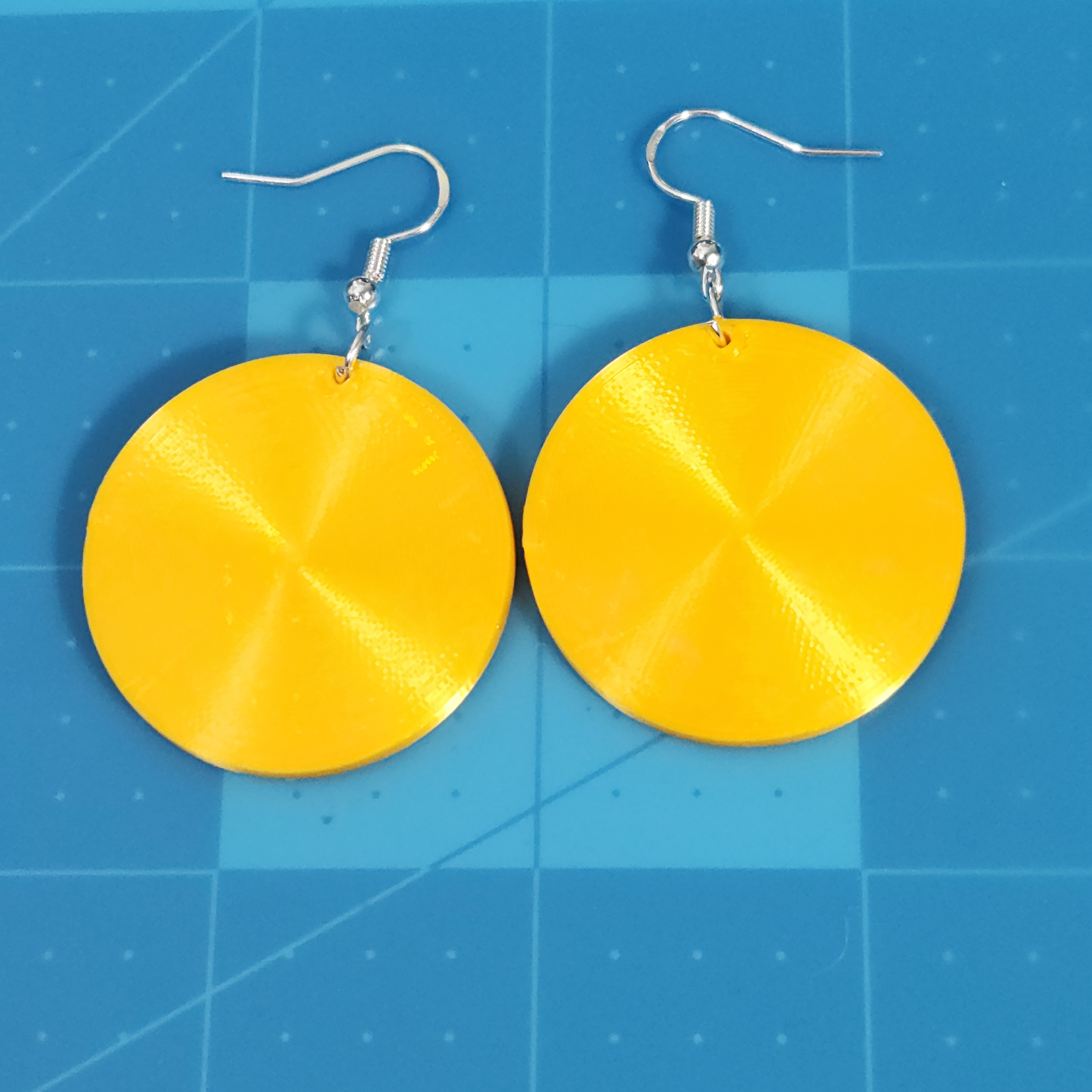 Yellow Gold Hologram Round Earrings