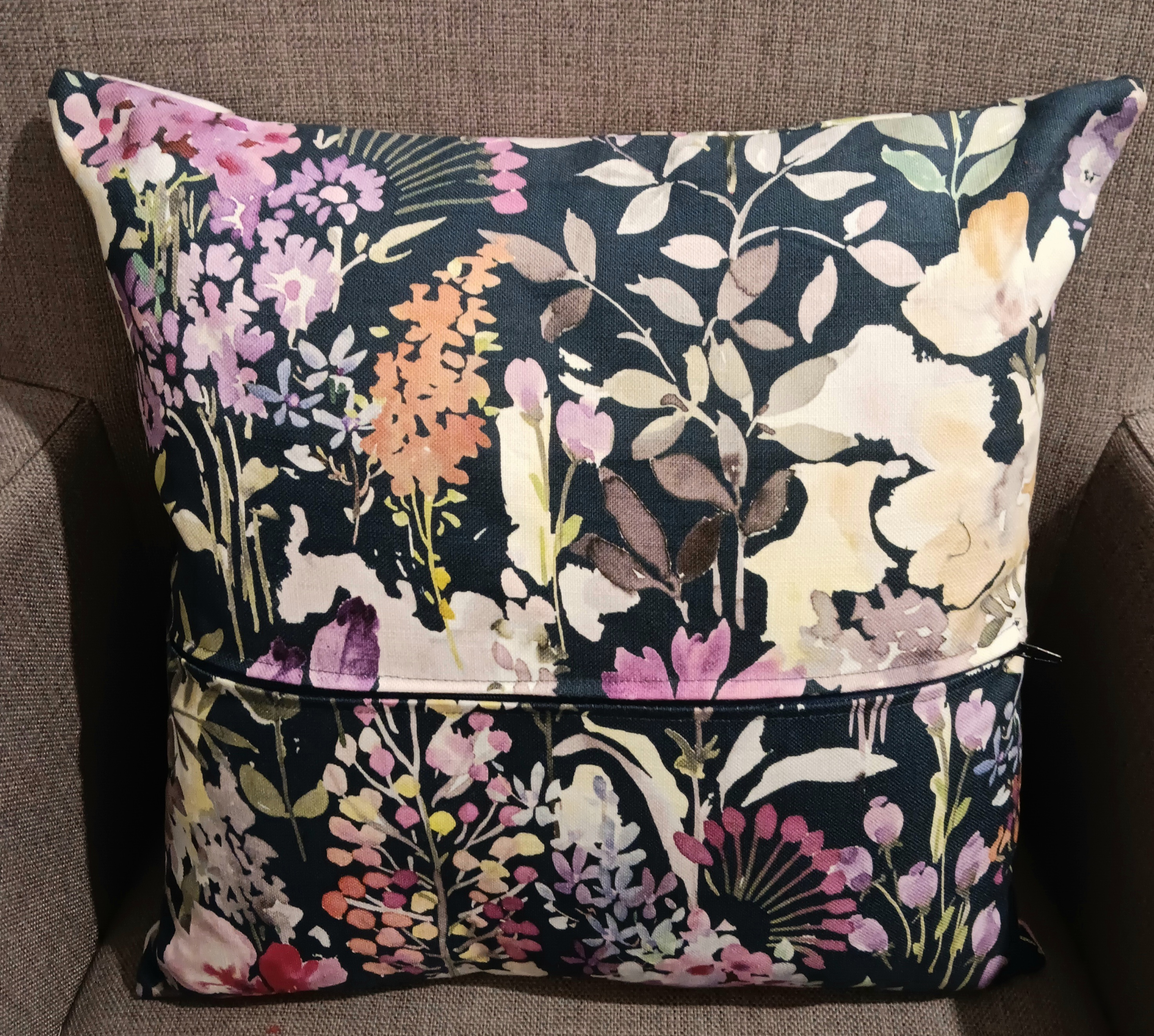 Floral Pair of Decorative Pillow