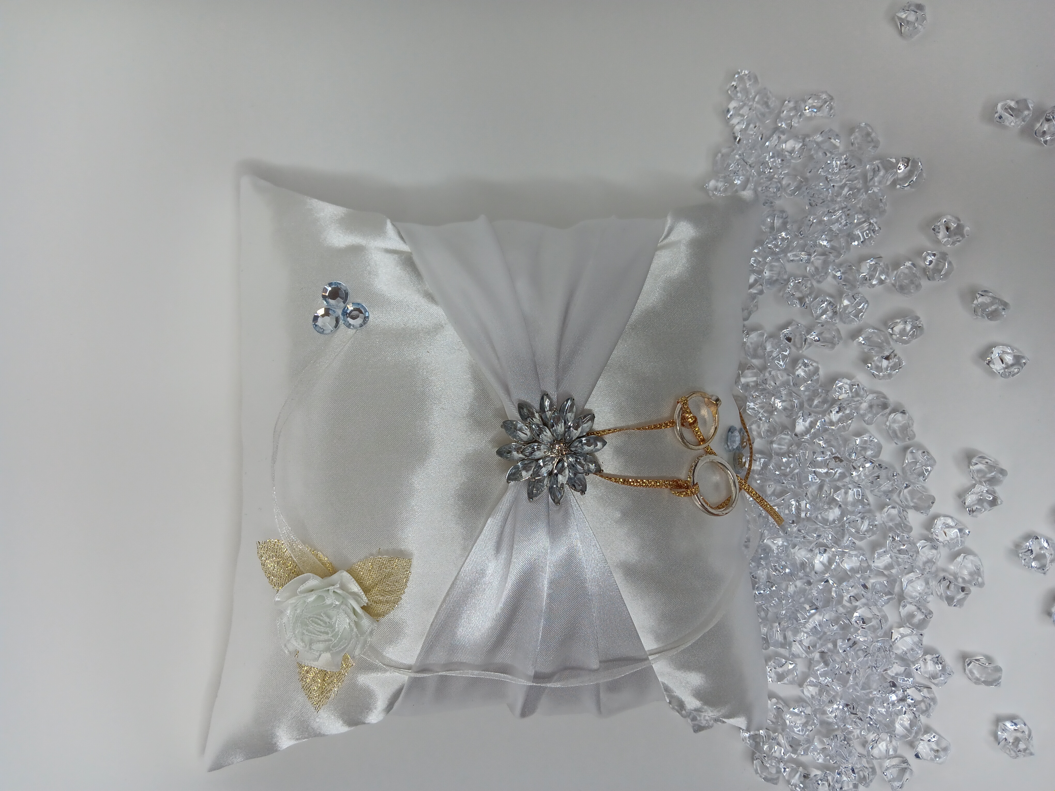 Elegant Wedding Ring Pillow