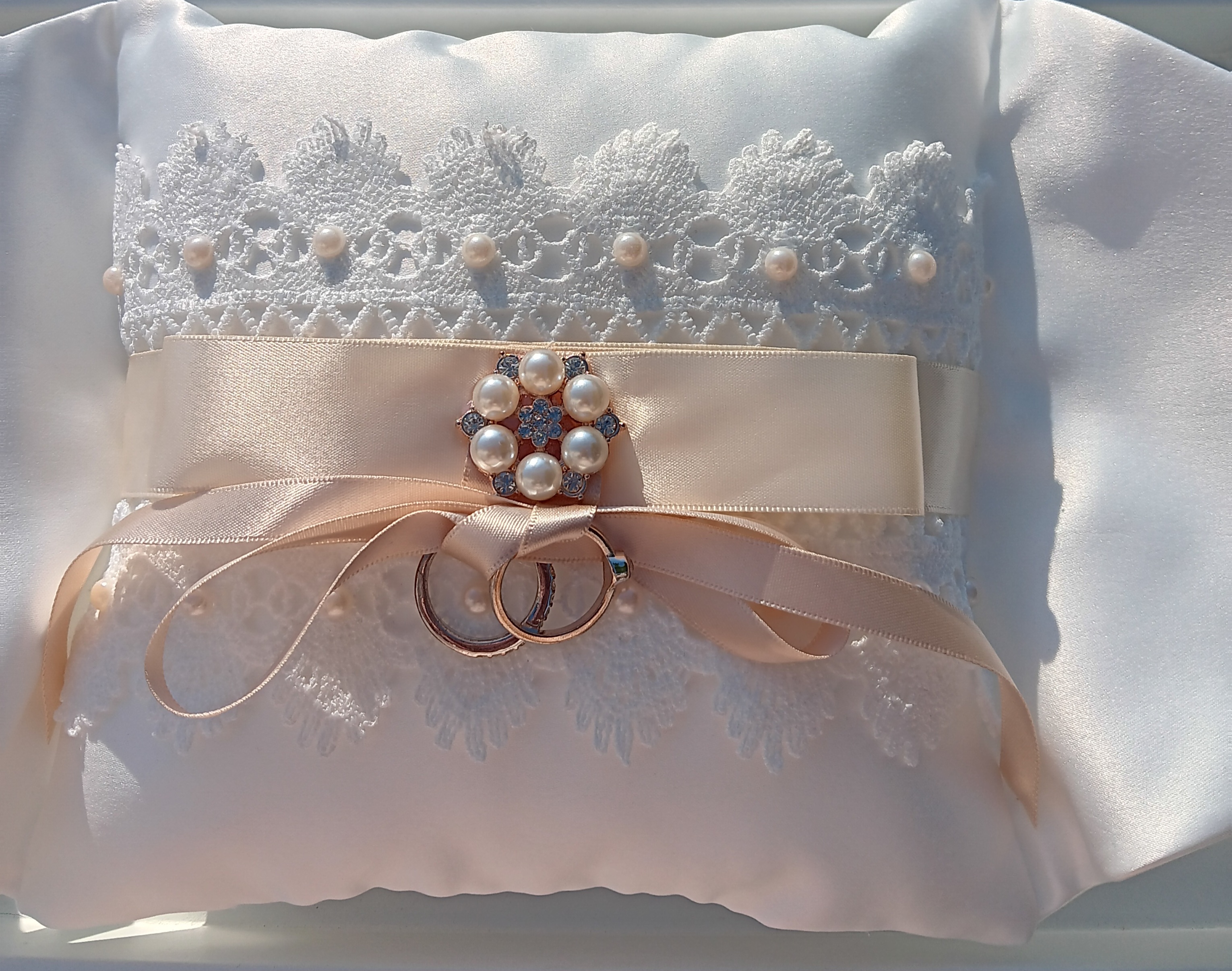 Elegant Wedding Ring Pillow