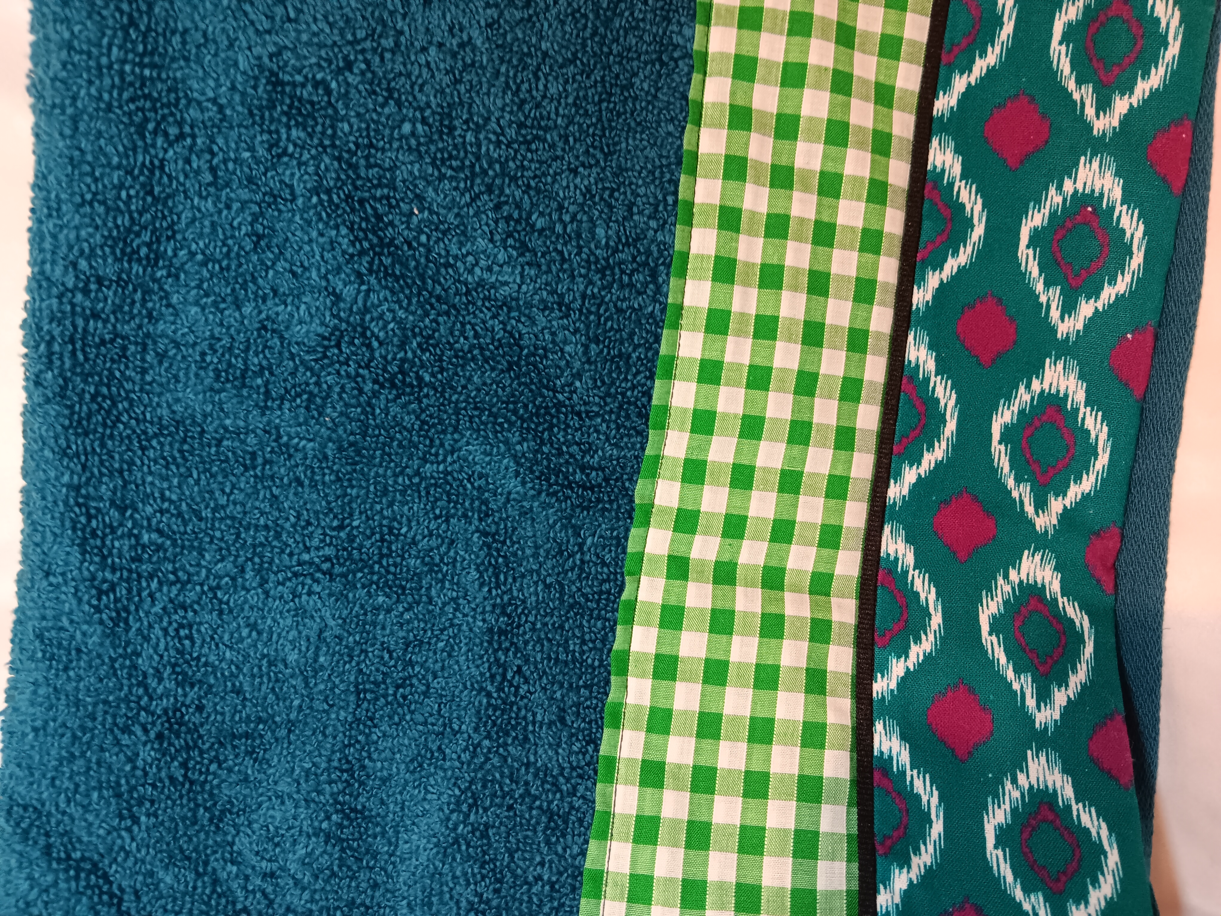 Towels Pair with Decorative Border