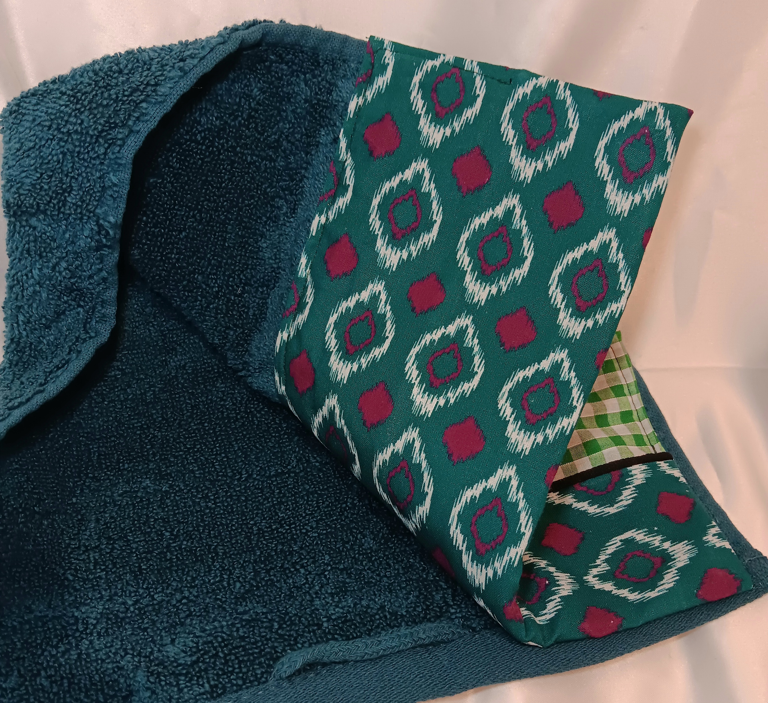 Towels Pair with Decorative Border