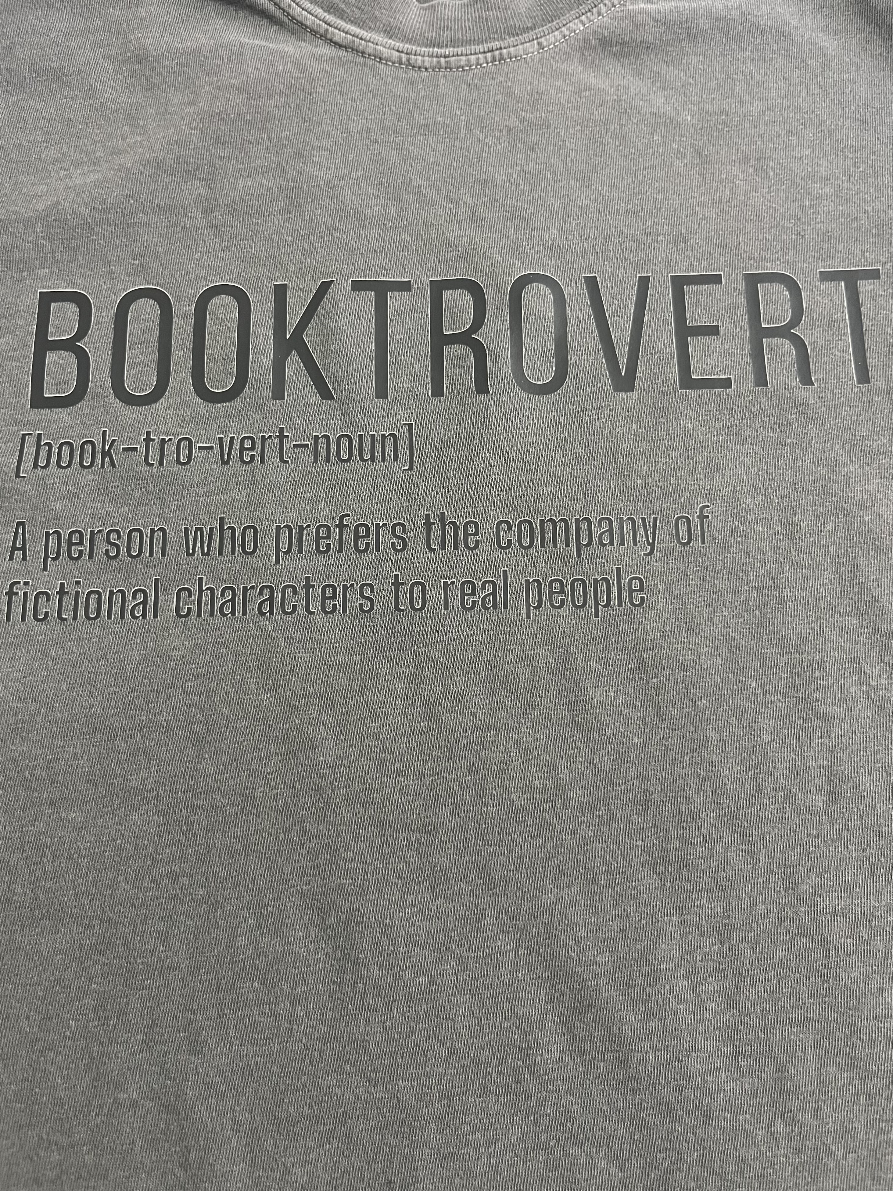 Booktrovert T-Shirt