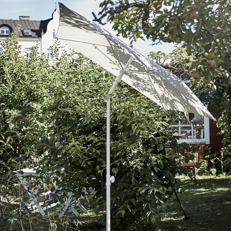 Kippbarer Sonnenschirm || Tilting parasol 