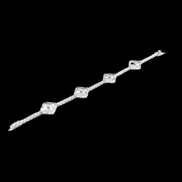 3MM Clover Tennis Bracelet VVS1 D Moissanite