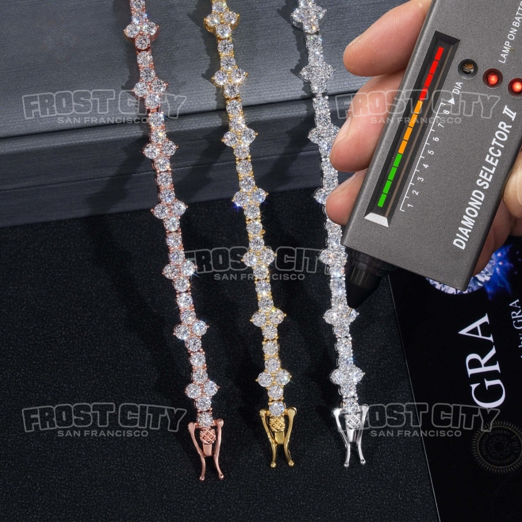 Four-Leaf Clover Tennis Bracelet 6.5MM VVS1 D Color Moissanite Brilliance .925 Sterling Silver