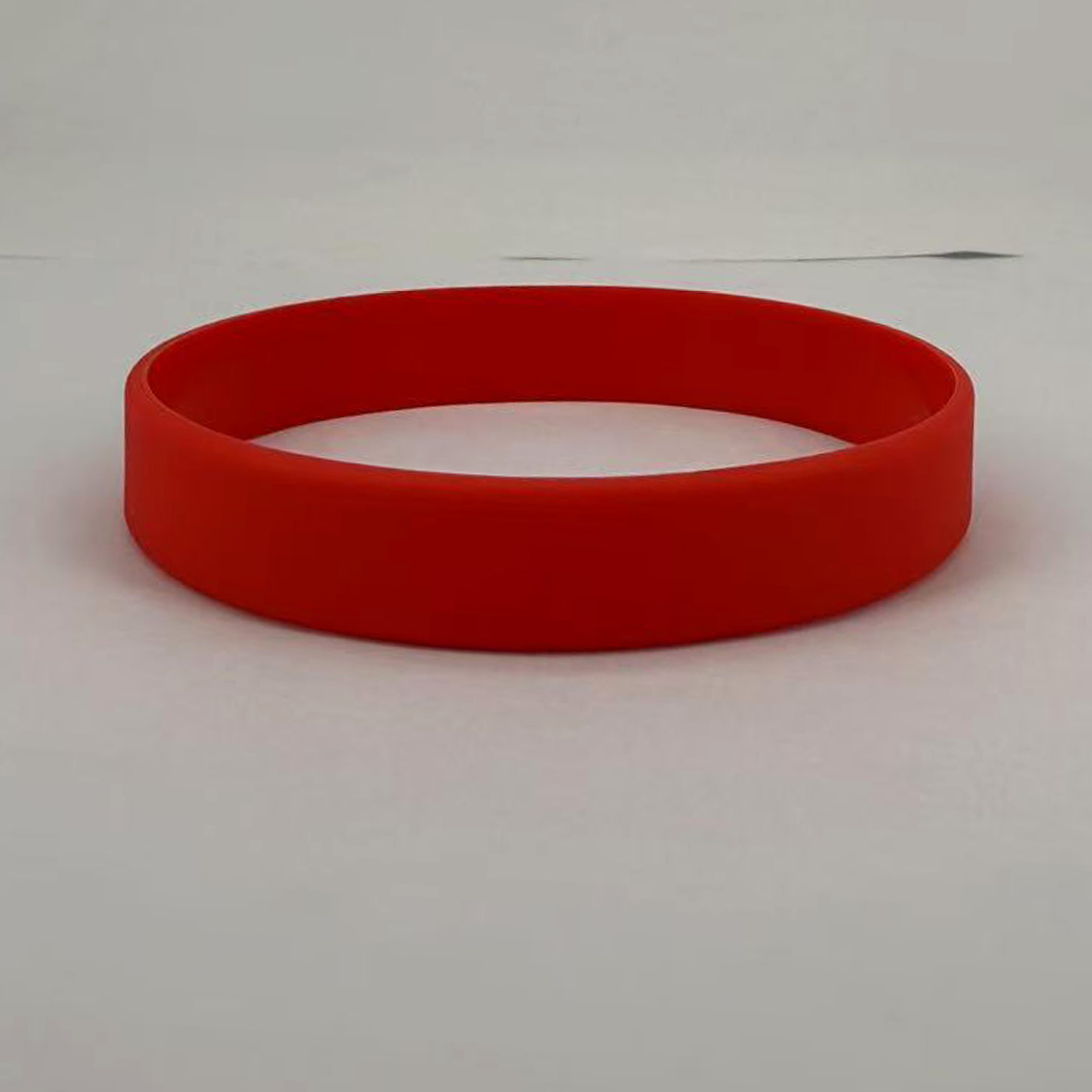 The Essential Silicone Wristband: Simplicity Meets Functionality for Every Occasion