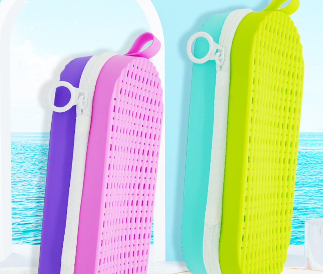 BUYUER Silicone Swim Goggle Case – Portable Travel Organizer for Sunglasses, Swimwear, Toiletries & Electronics, Durable Water-Repellent Pouch with Dual Drain Holes, EVA-Like Protection (200x80x50mm, Multiple Colors)