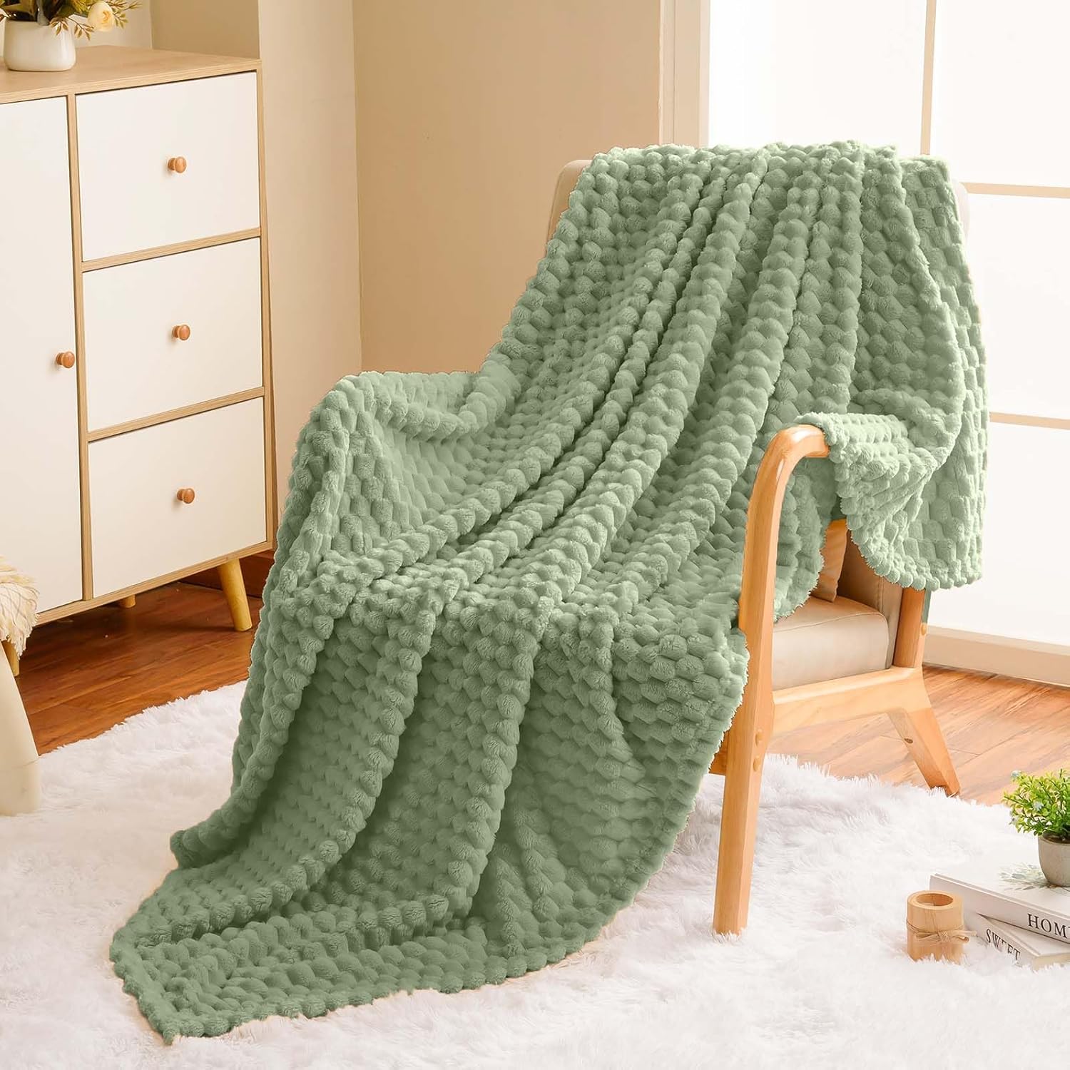 Vessia Flannel Fleece Throw Blanket(50x70 inch), 3D Jacquard Sage Green Fuzzy and Warm Blanket for Couch,Sofa,Bed,Chair, 300GSM Super Soft Touch Cozy Lightweight Throw for All-Season Home Decor