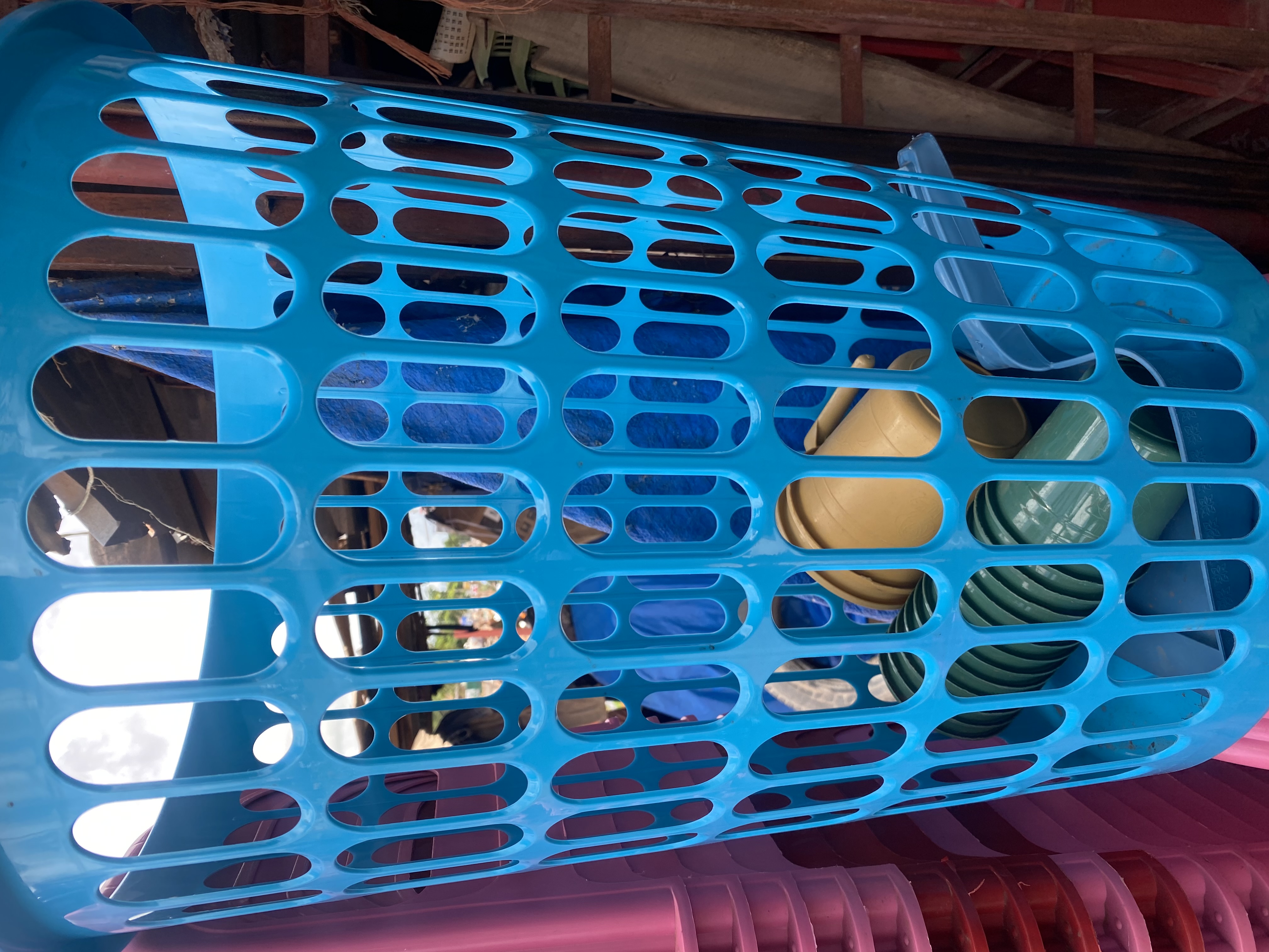 Panier à linge en plastique