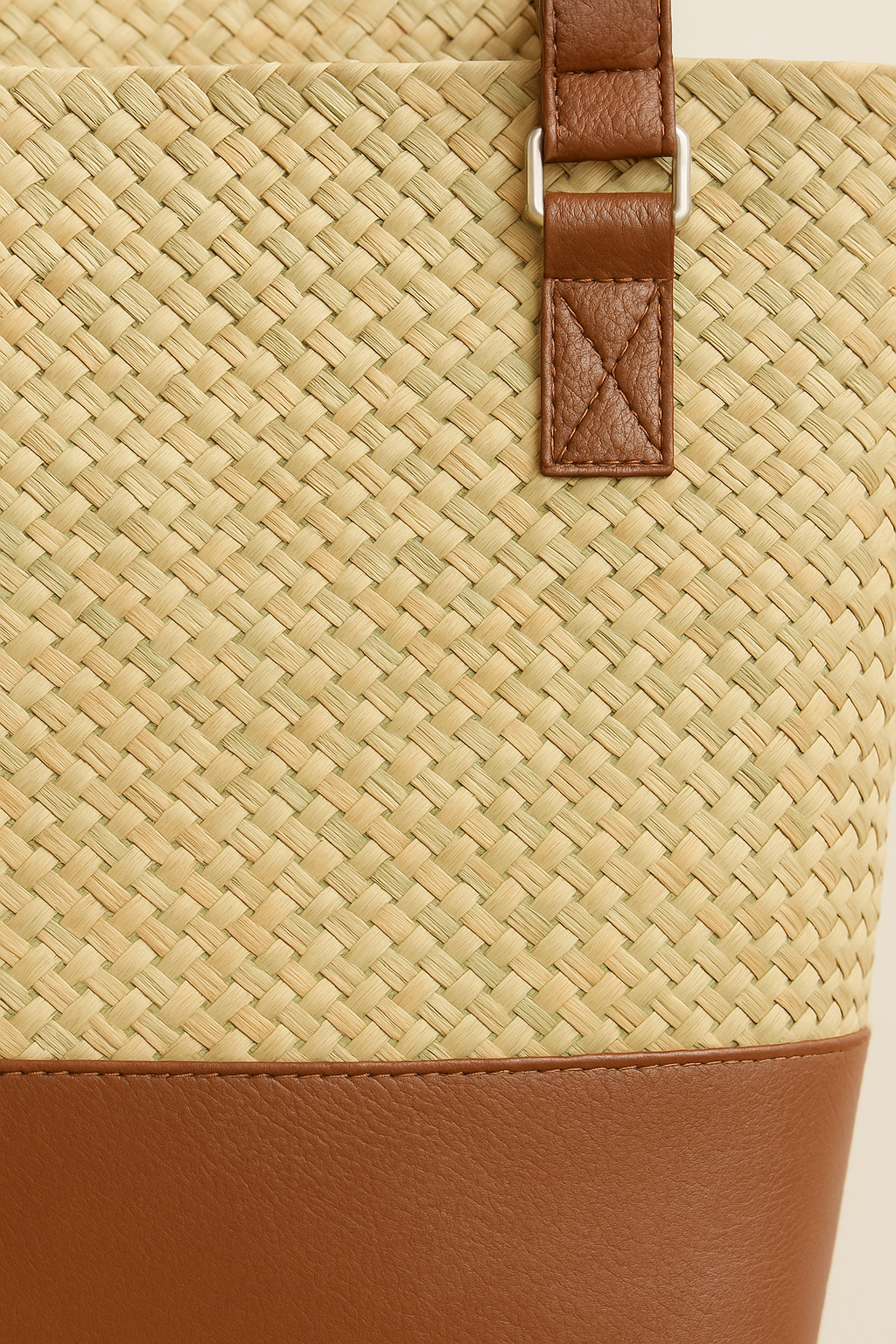 Modèle Rotin Signature – Pour les filles libres & stylées
