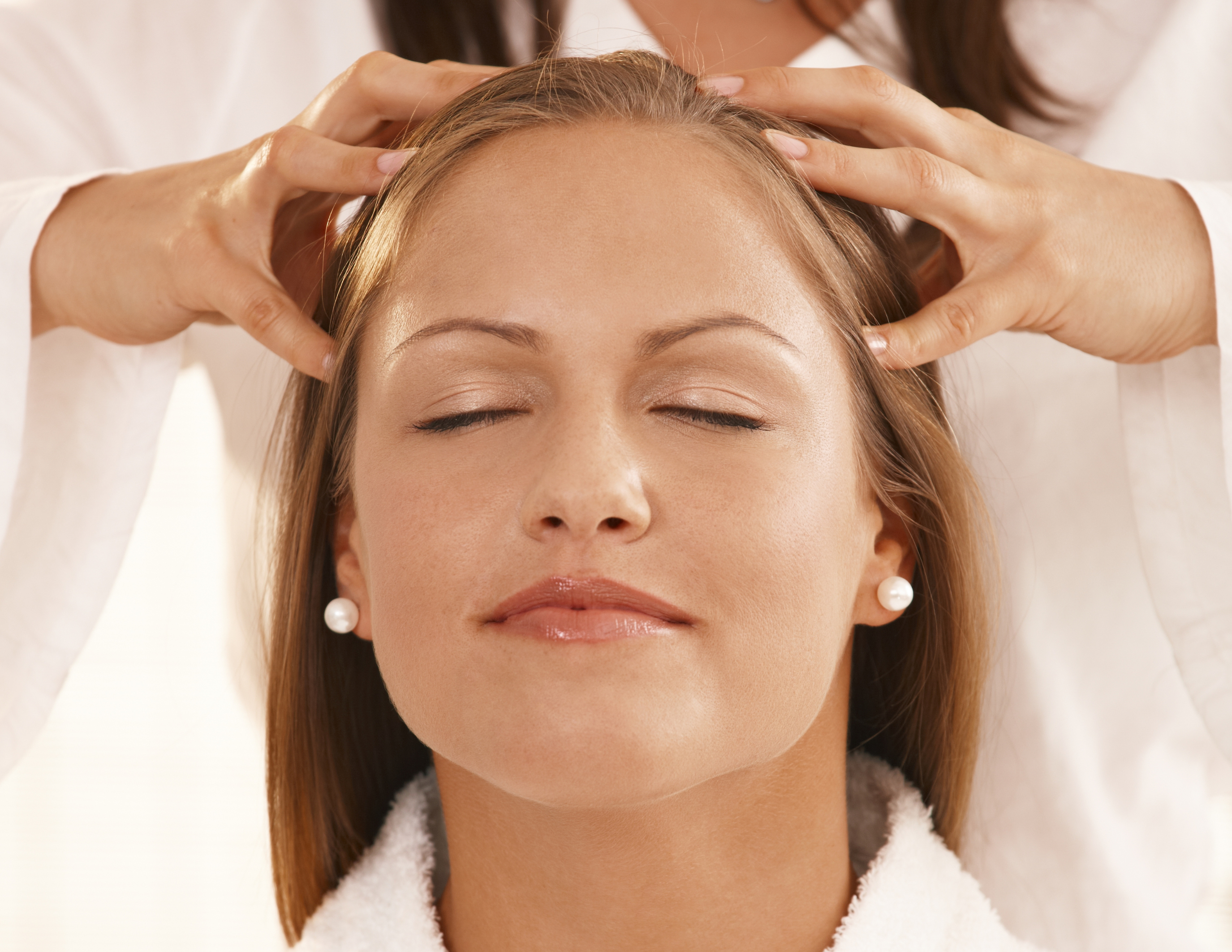 Foot Reflexology - With Back, Shoulder, Hand or Head (75 mins)