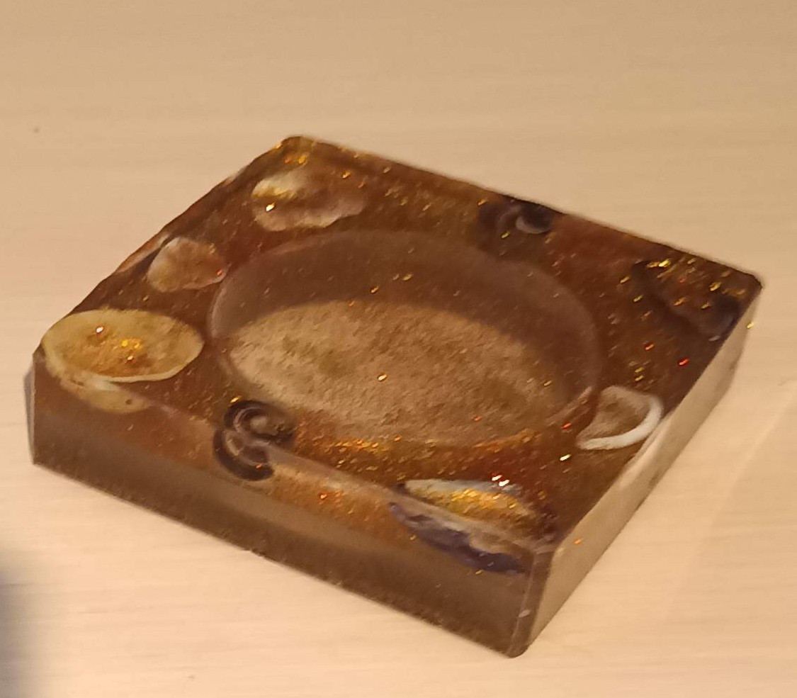 Cendrier sable et coquillages en résine époxy artisanale