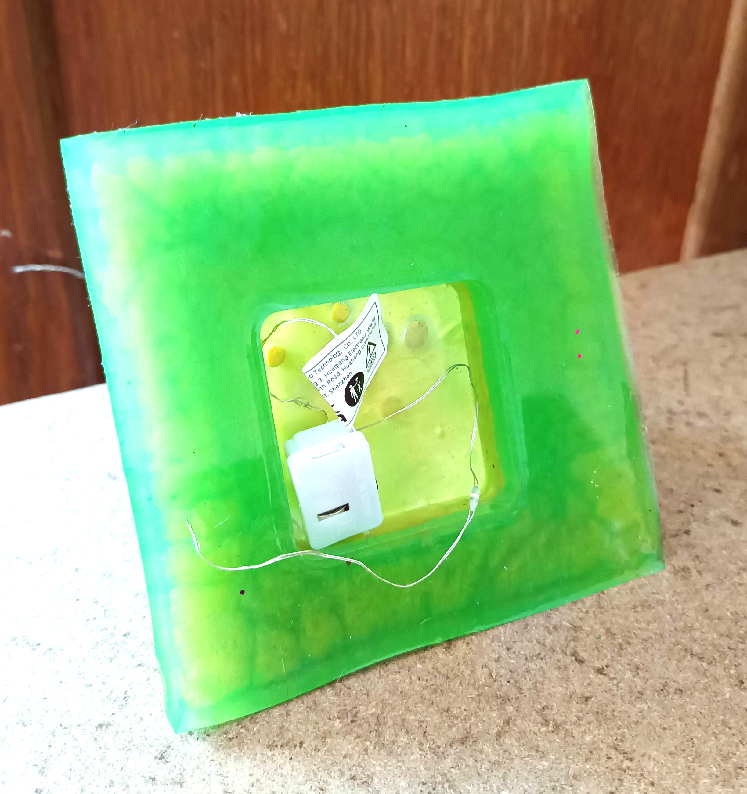 🦕 Lampe Dinosaure en Résine Époxy – Pièce Unique 🦕