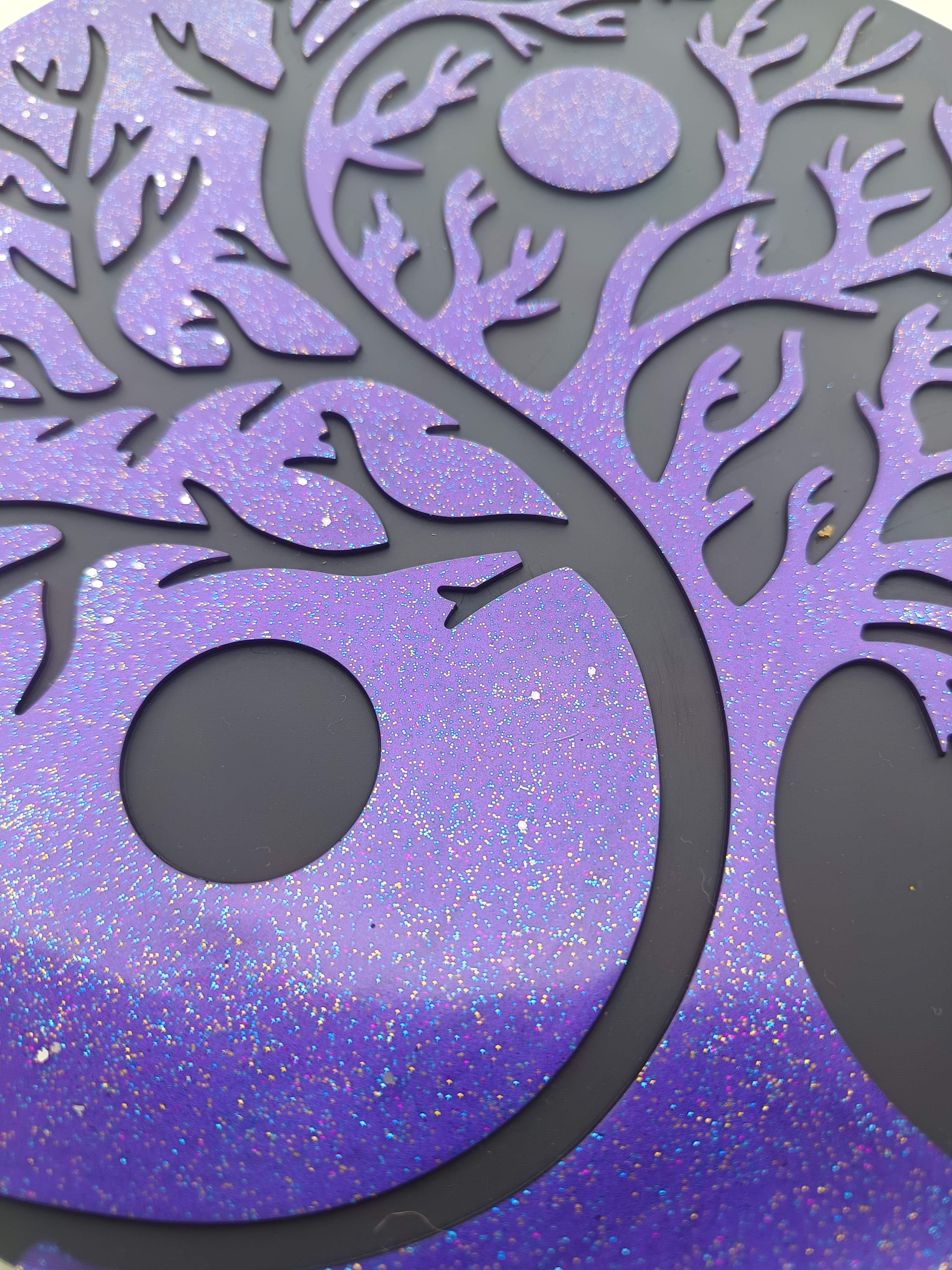 Disque Yin et Yang violet pailleté