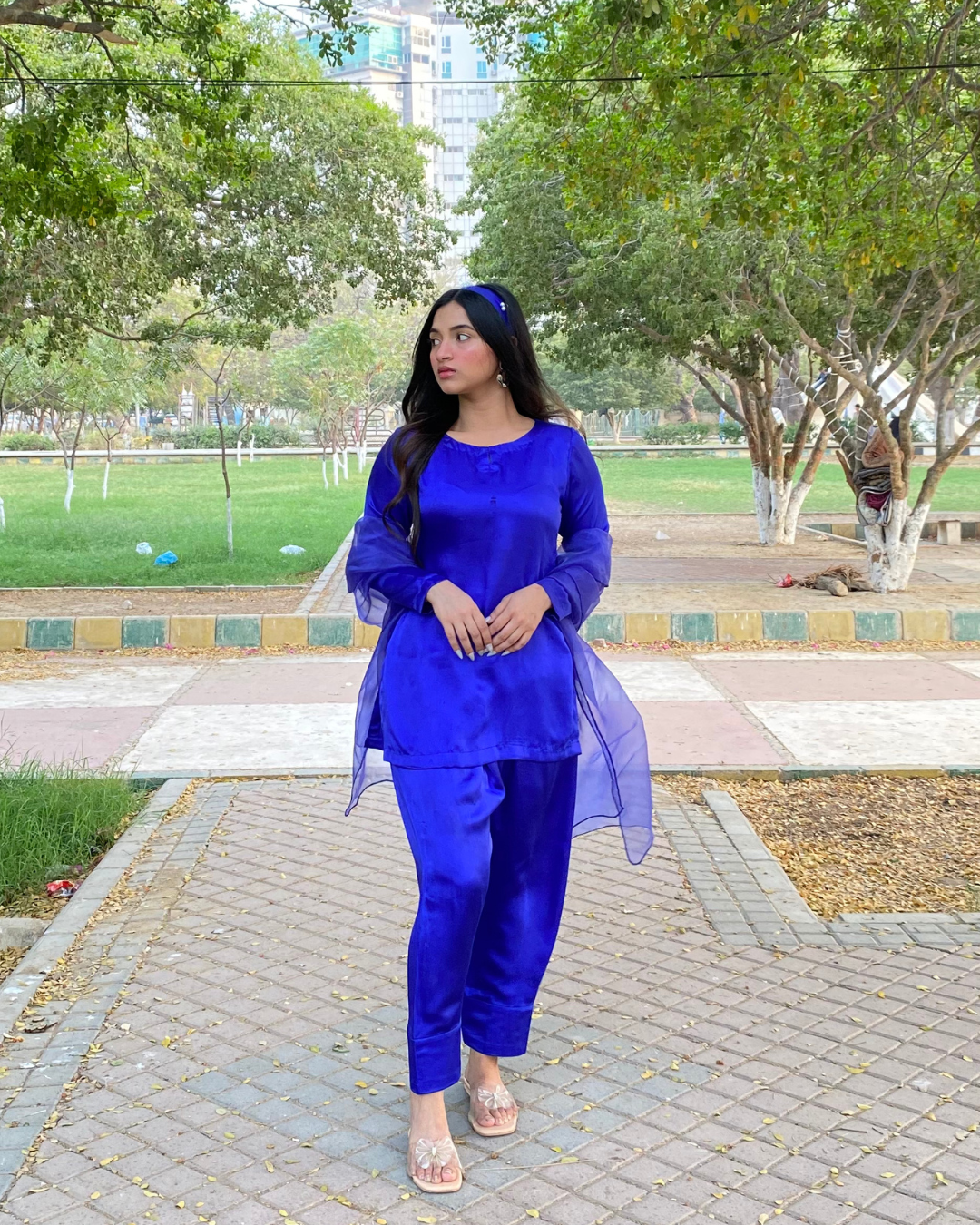 Farshi Salwar Kameez With Organza Dupatta 3 Piece