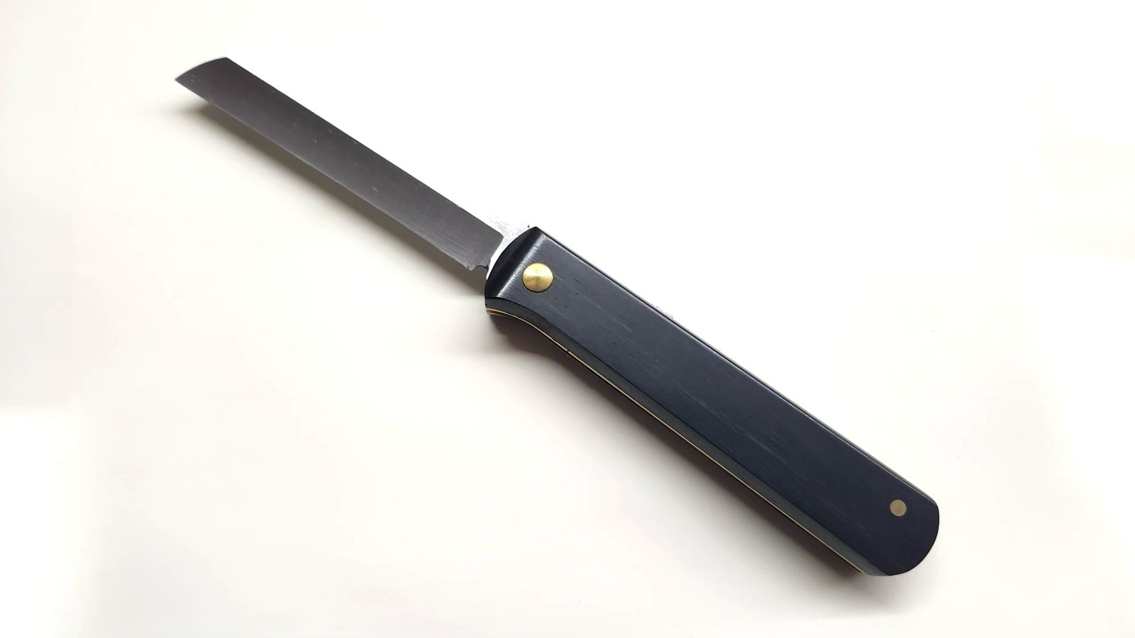 Faca dobrável chanfro duplo côncavo