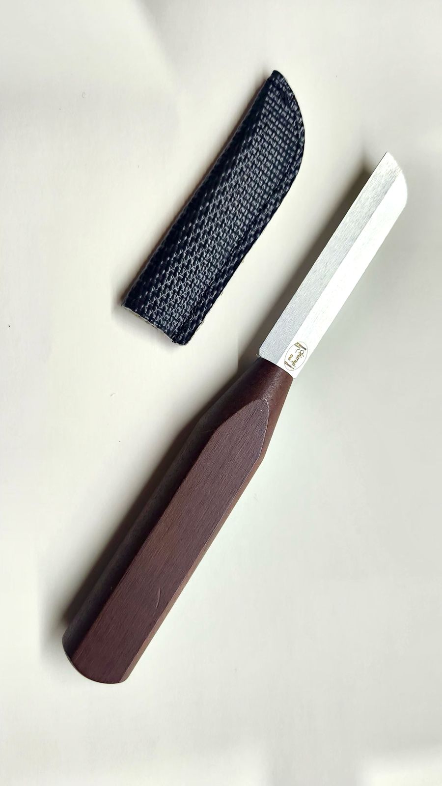 Faca chanfro duplo plano