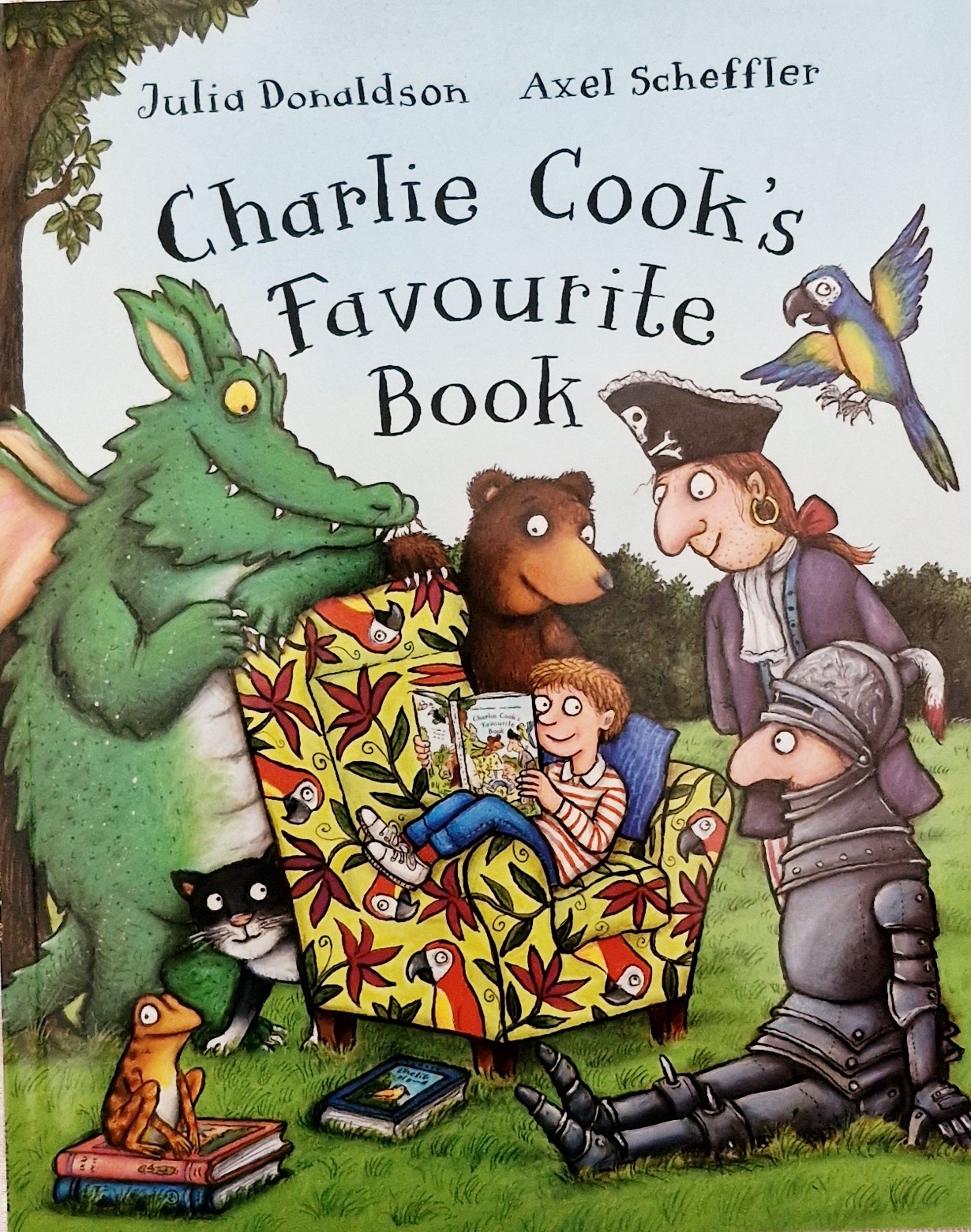 Charlie Cook's Favorite Book - Julia Donaldson