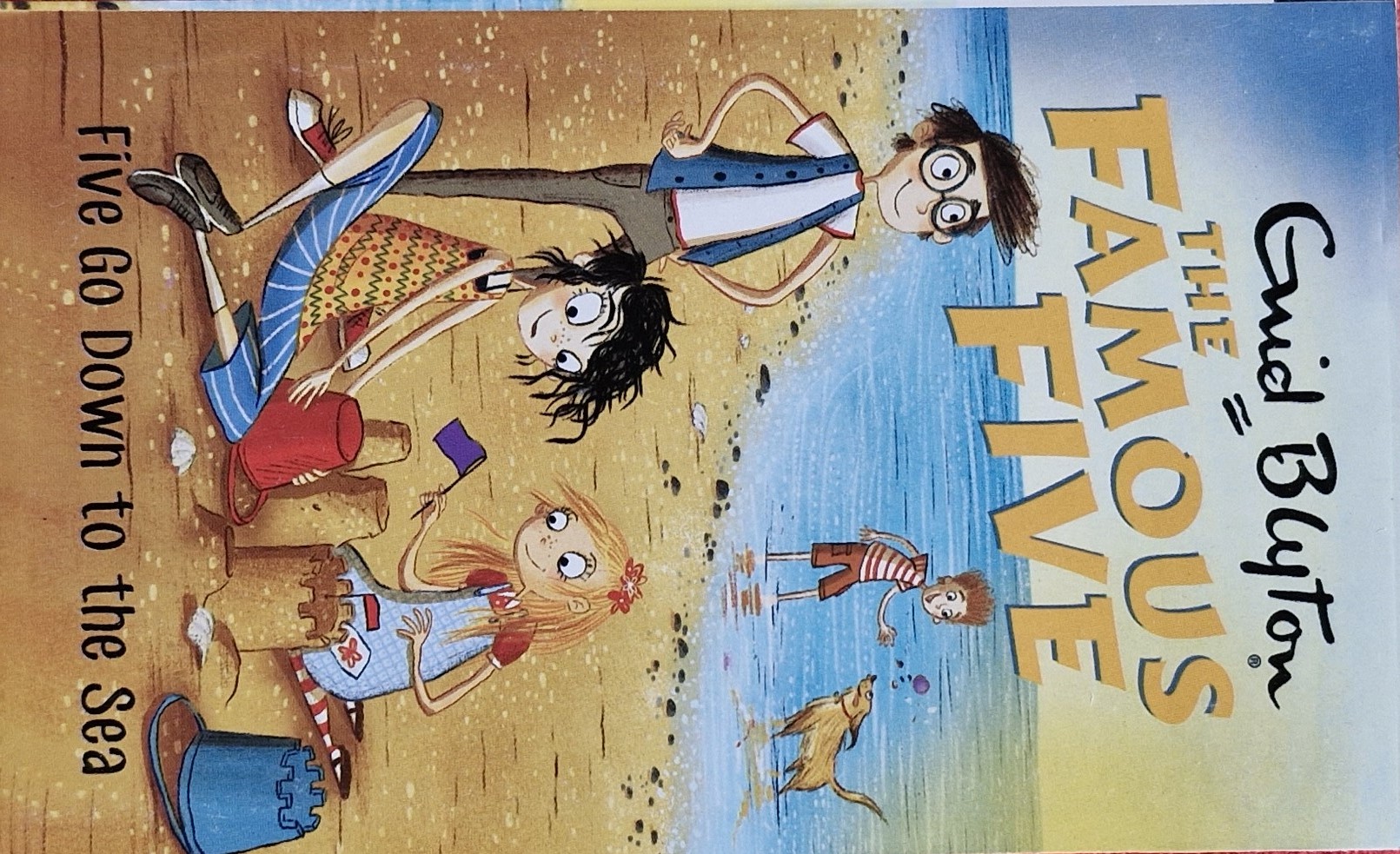 The Famous Five: Five Go Down to the Sea