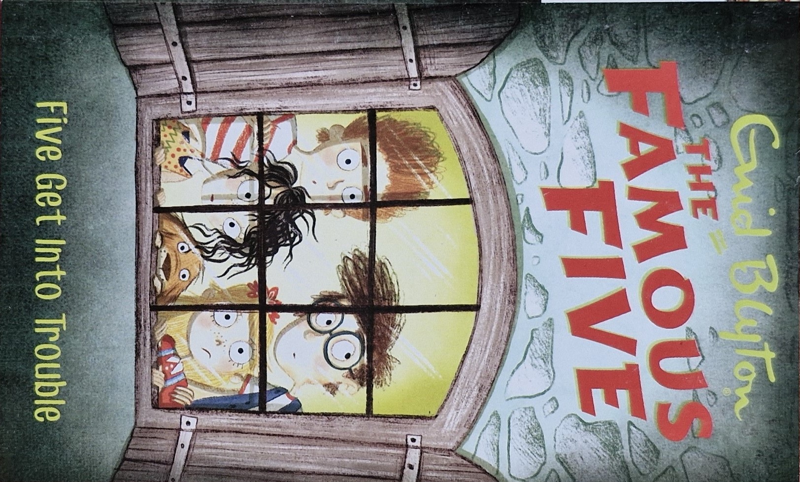 The Famous Five: Five Get Into Trouble