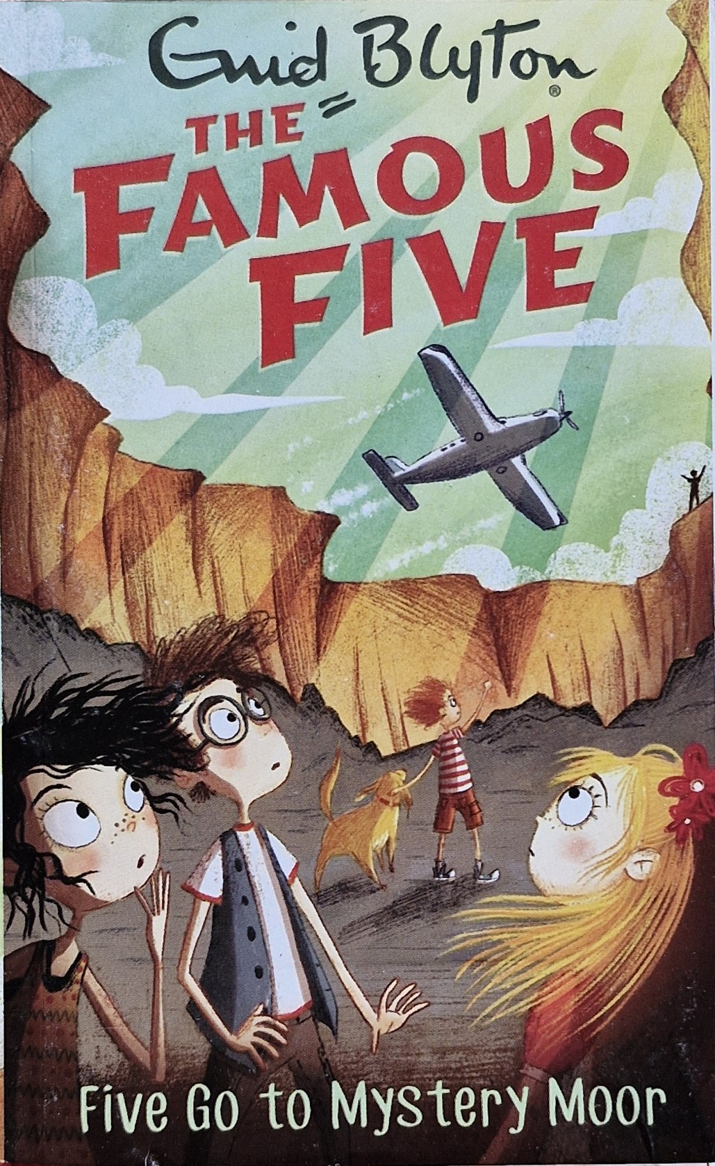 The Famous Five: Five Go to Mystery Moor