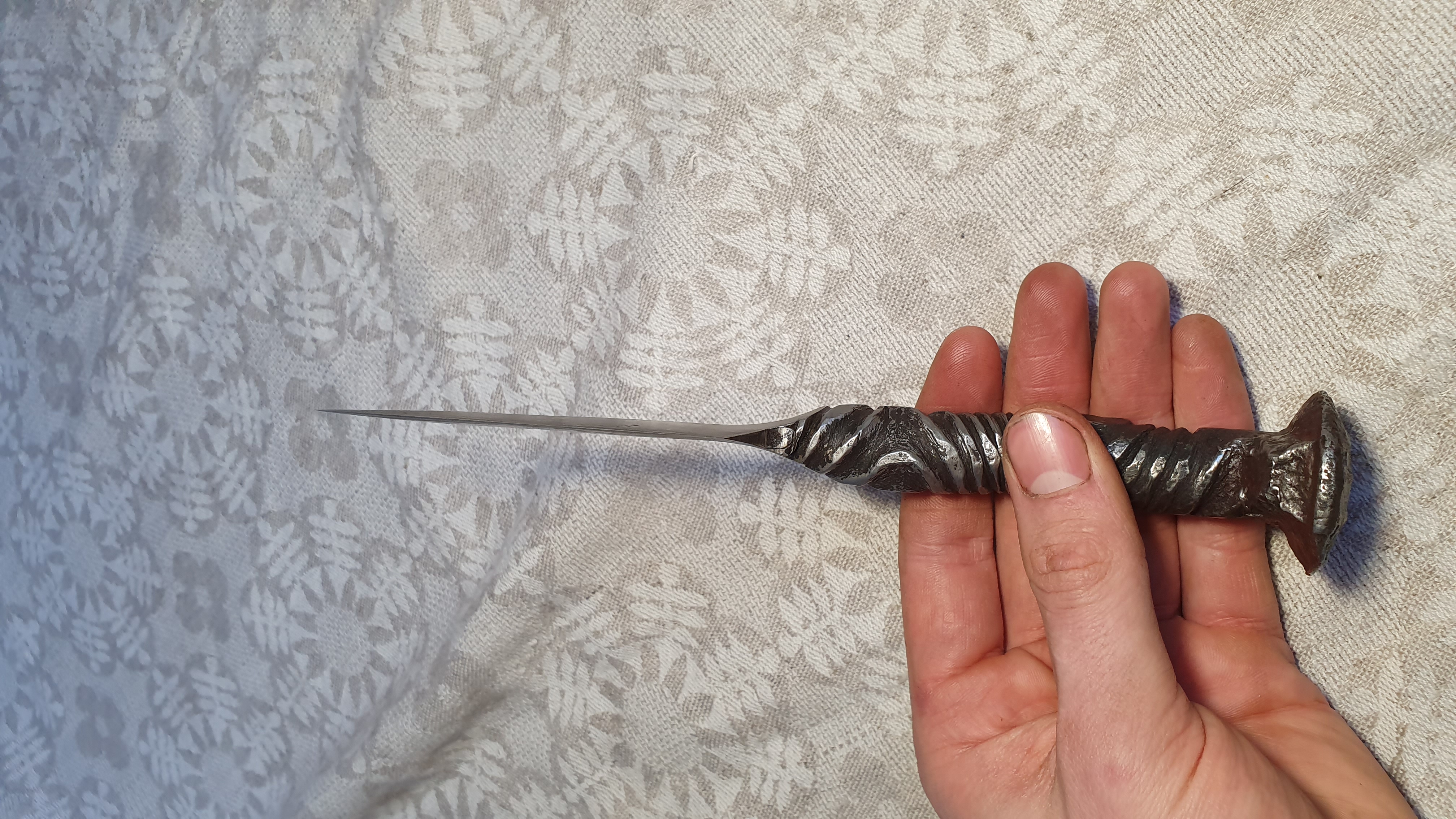 Kalviškas geležinkelio peilis, pagamintas San Mai būdu (3)