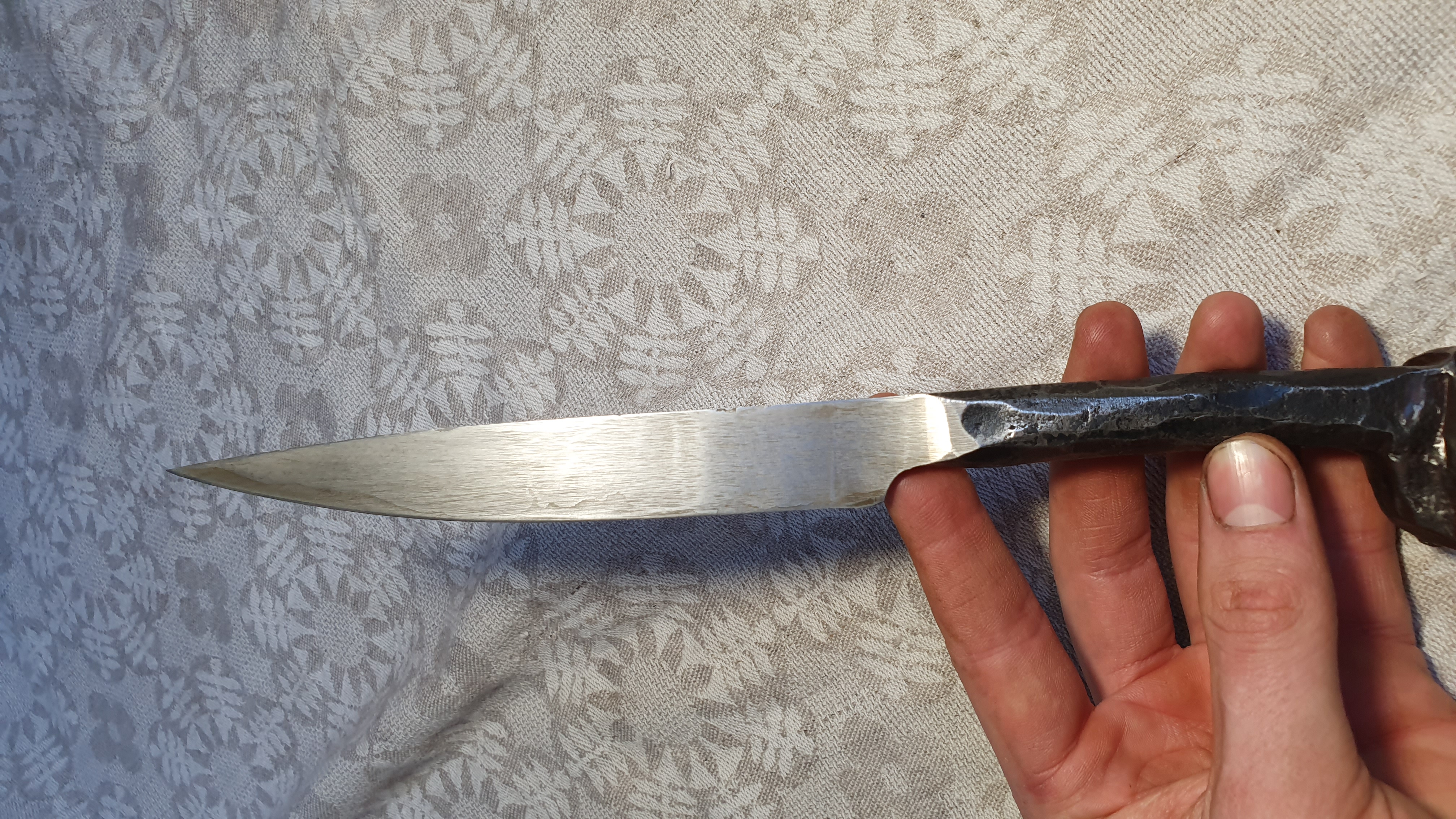 Kalviškas geležinkelio peilis, pagamintas San Mai būdu (4)