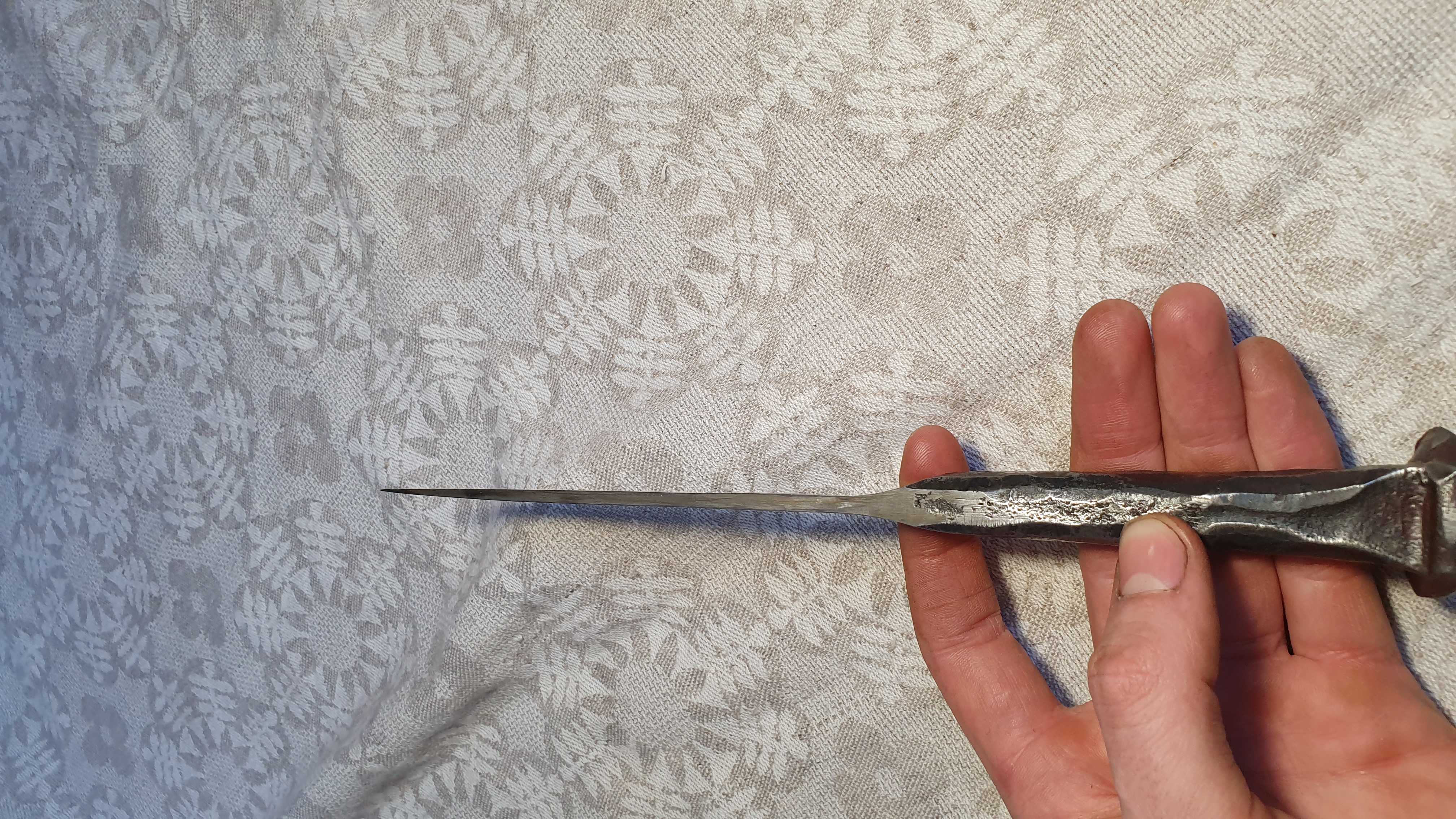 Kalviškas geležinkelio peilis, pagamintas San Mai būdu (4)